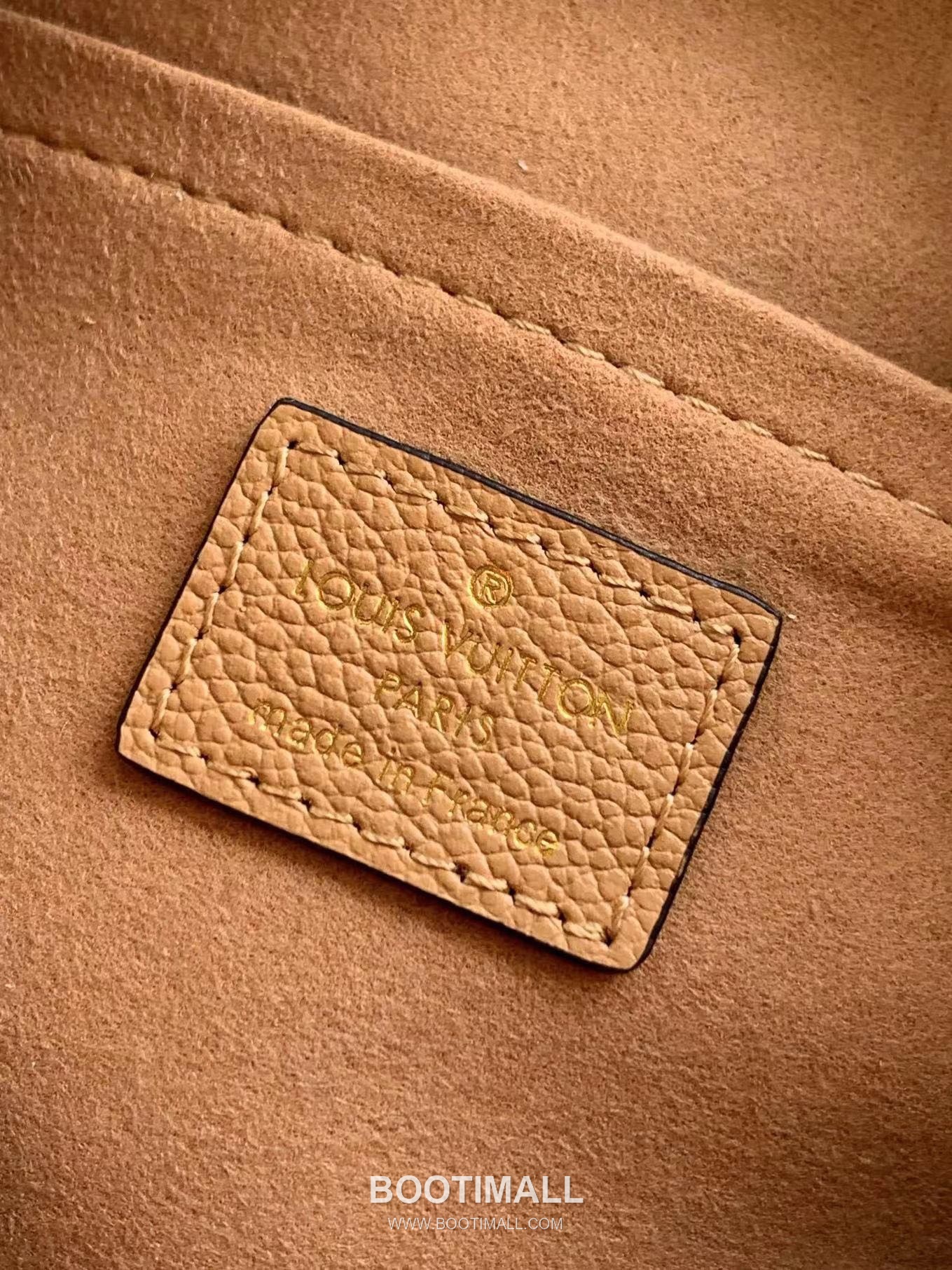 Louis Vuitton Speedy Bandoulière 20 Calfskin Leather Duffle Bag with Chain Strap Lock Detail 루이비통 스피디 반둘리에 20 카프스킨 레더 더플백 M46575 20.5cm 9