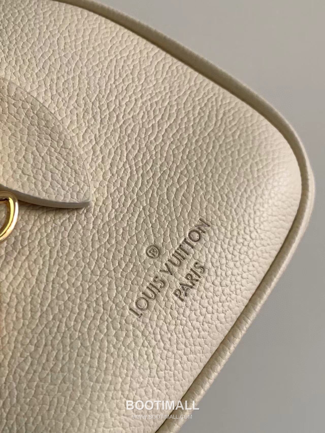 Louis Vuitton Speedy Bandoulière 20 Calfskin Leather Duffle Bag with Chain Strap Lock Detail 루이비통 스피디 반둘리에 20 카프스킨 레더 더플백 M46575 20.5cm 7