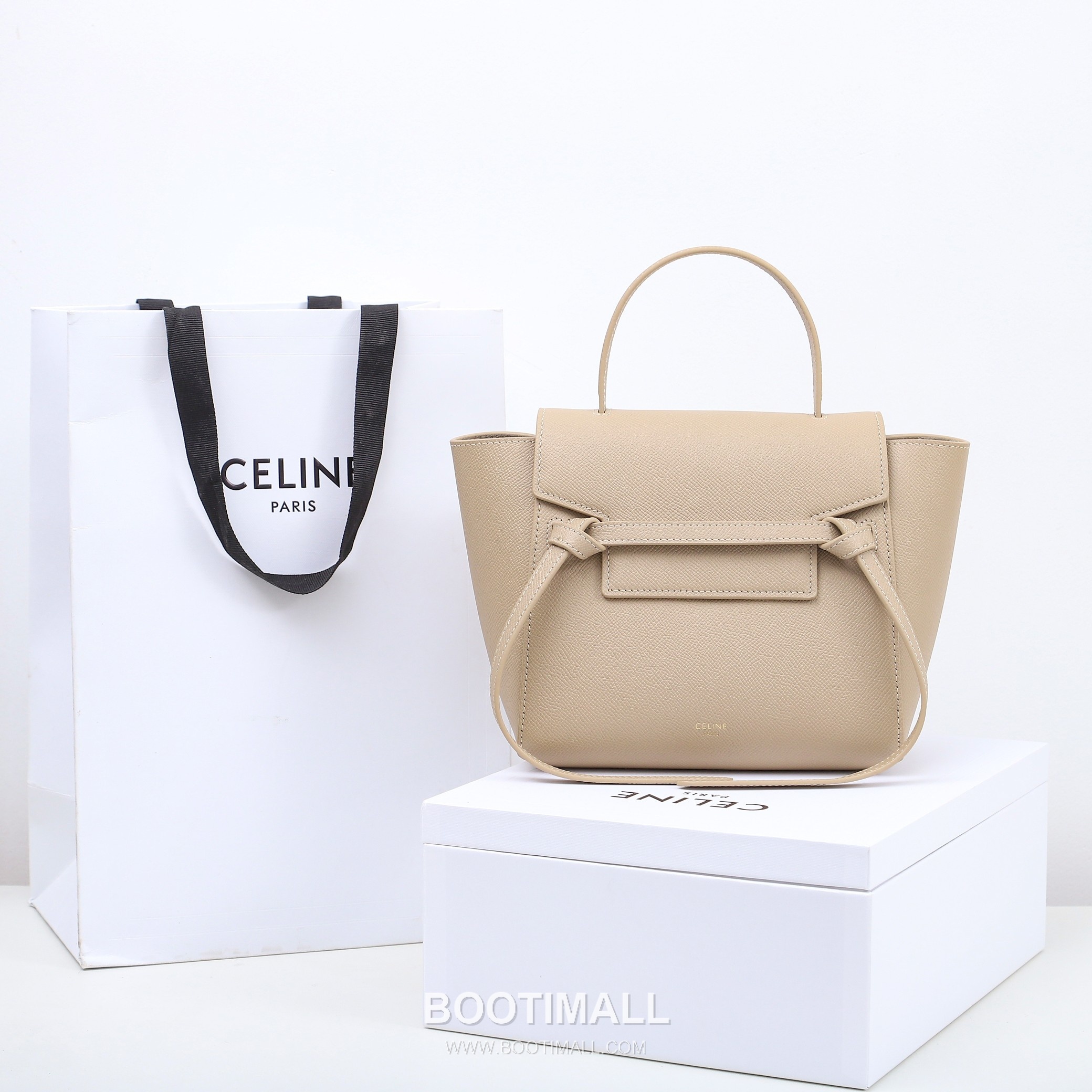 Celine Calfskin Leather Bucket Crossbody Bag with Flap Zip Strap Detail 셀린느 카프스킨 레더 버킷 크로스바디백 175519 20cm 1
