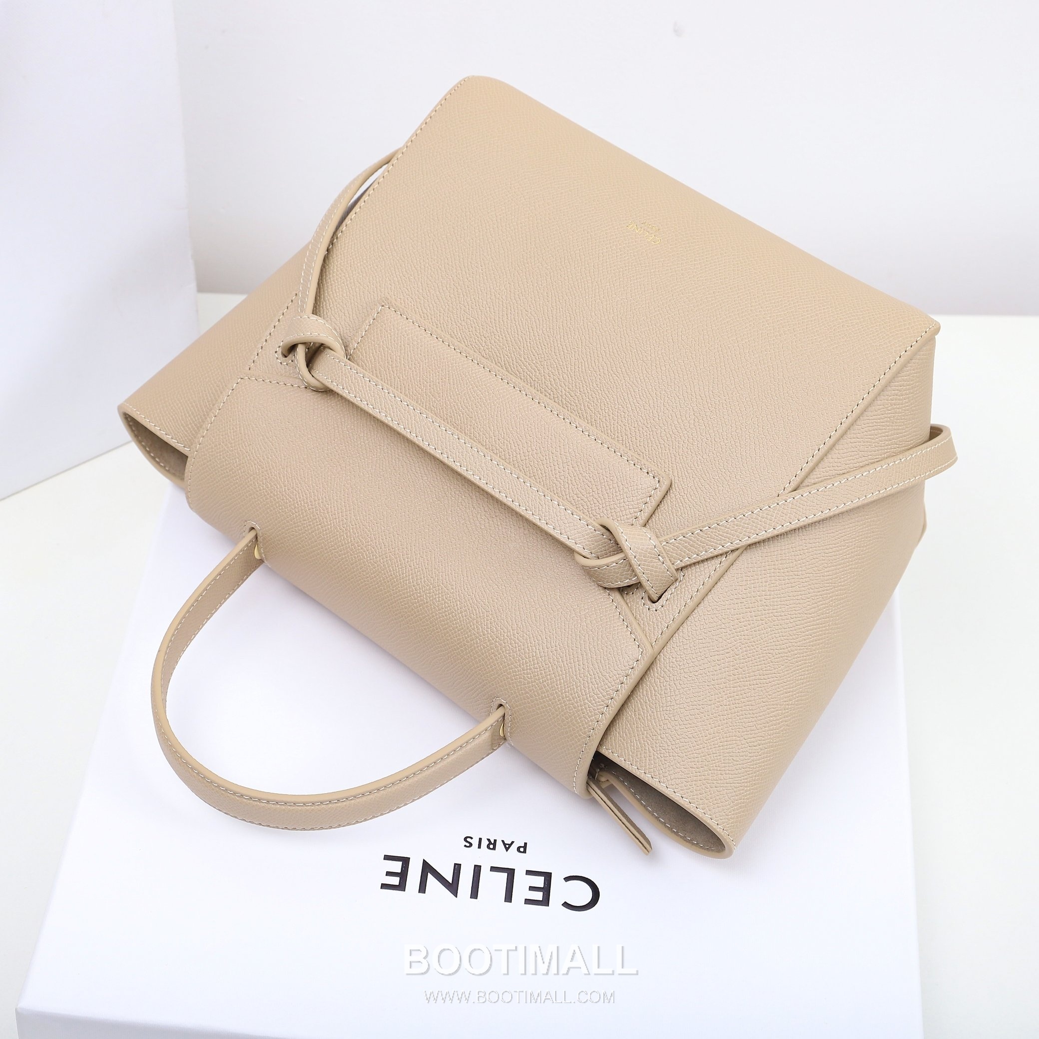 Celine Calfskin Leather Bucket Shoulder Bag with Flap Zip Strap Detail 셀린느 카프스킨 레더 버킷 숄더백 175520 24cm 6