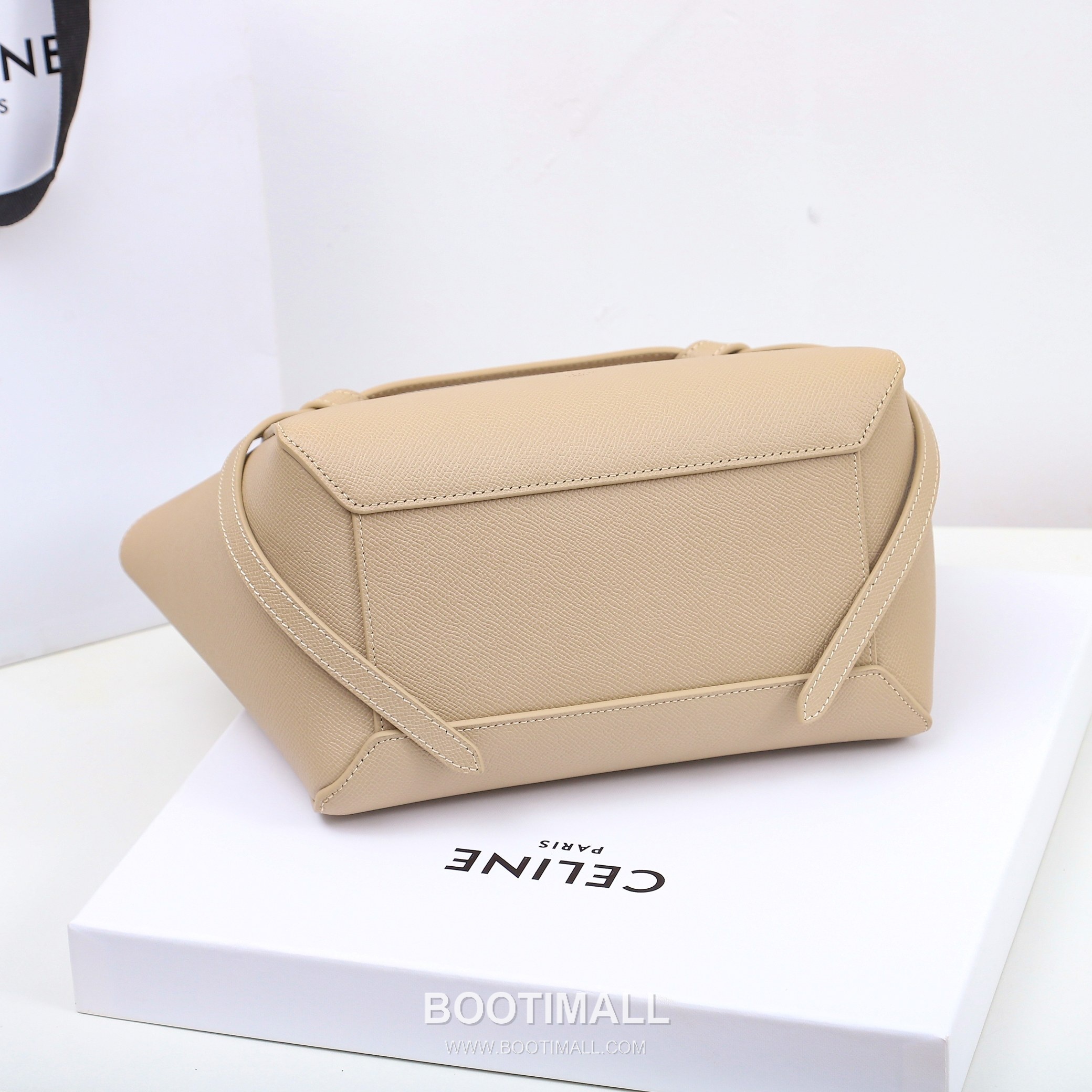 Celine Calfskin Leather Bucket Shoulder Bag with Flap Zip Strap Detail 셀린느 카프스킨 레더 버킷 숄더백 175520 24cm 7