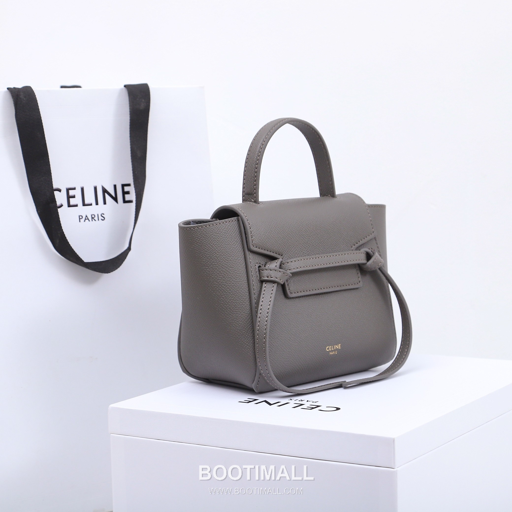 Celine Calfskin Leather Crossbody Bag with Flap Zip Strap Detail 셀린느 카프스킨 레더 크로스바디백 194263 15cm 2