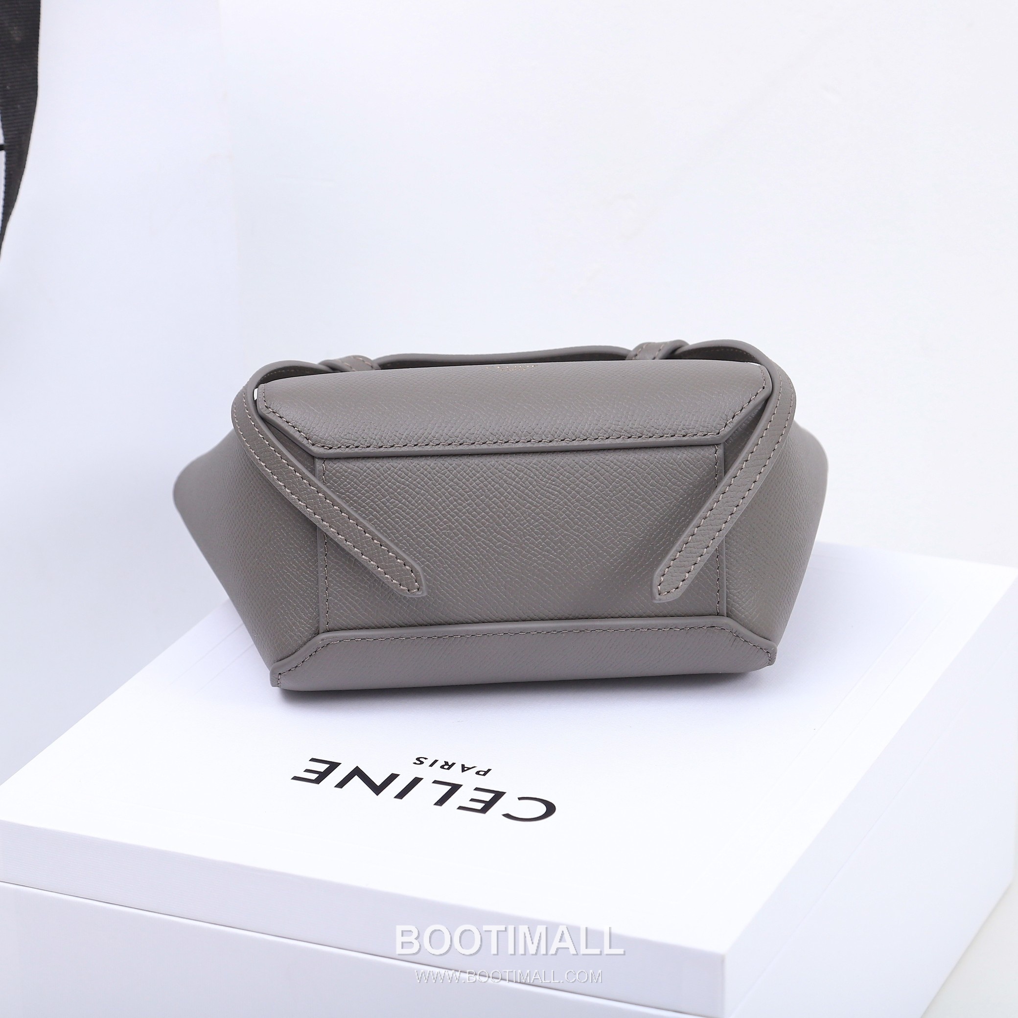 Celine Calfskin Leather Crossbody Bag with Flap Zip Strap Detail 셀린느 카프스킨 레더 크로스바디백 194263 15cm 7