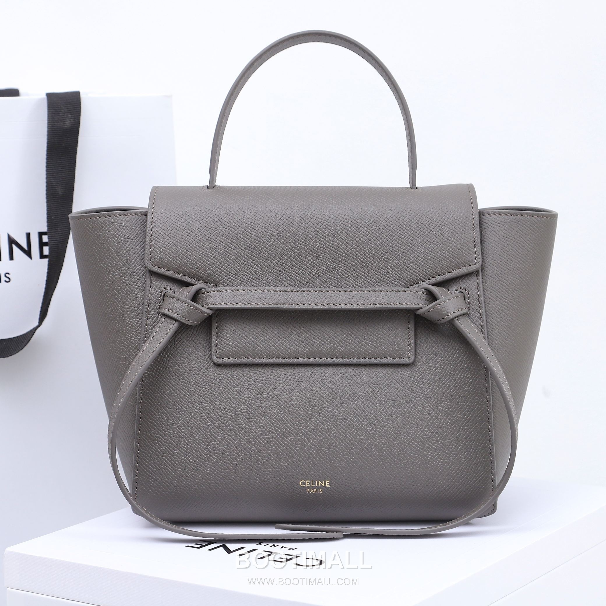 Celine Calfskin Leather Bucket Crossbody Bag with Flap Zip Strap Detail 셀린느 카프스킨 레더 버킷 크로스바디백 175519 20cm 5