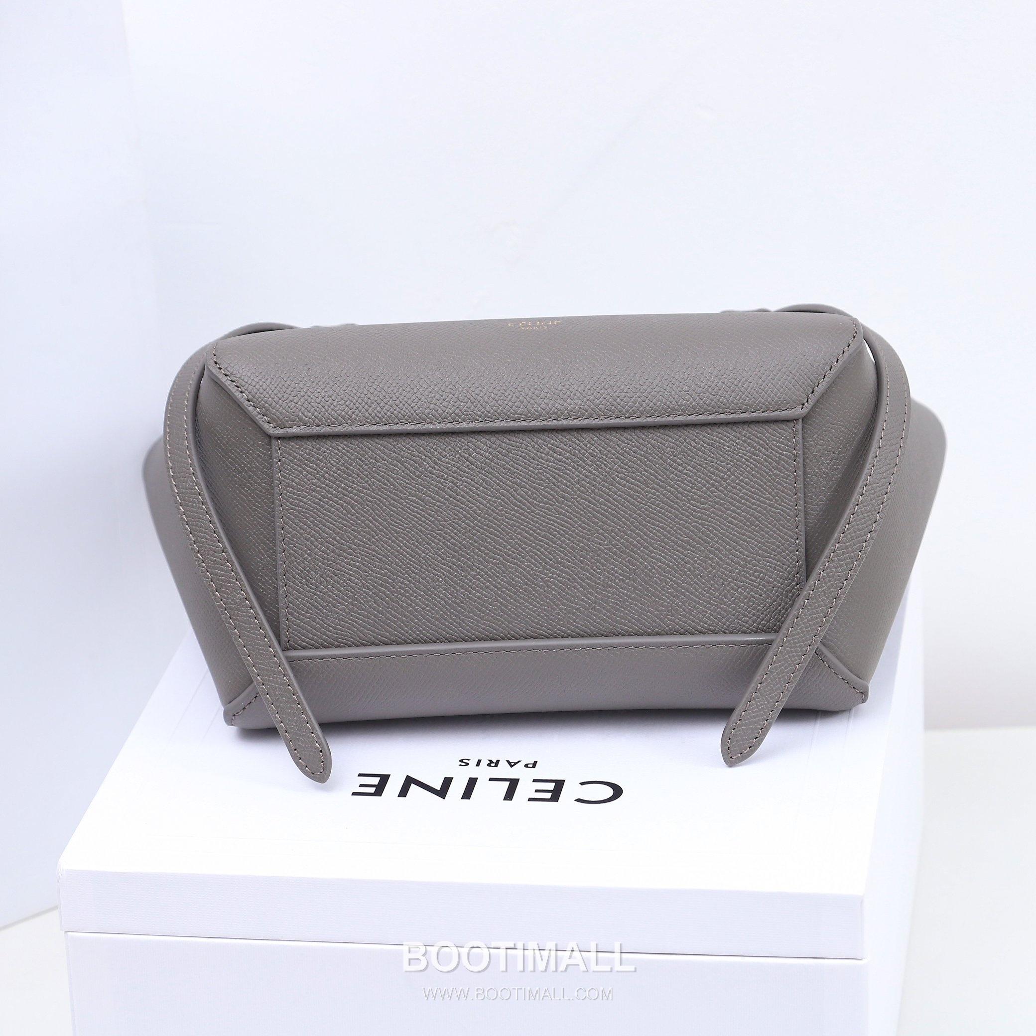 Celine Calfskin Leather Bucket Crossbody Bag with Flap Zip Strap Detail 셀린느 카프스킨 레더 버킷 크로스바디백 175519 20cm 7