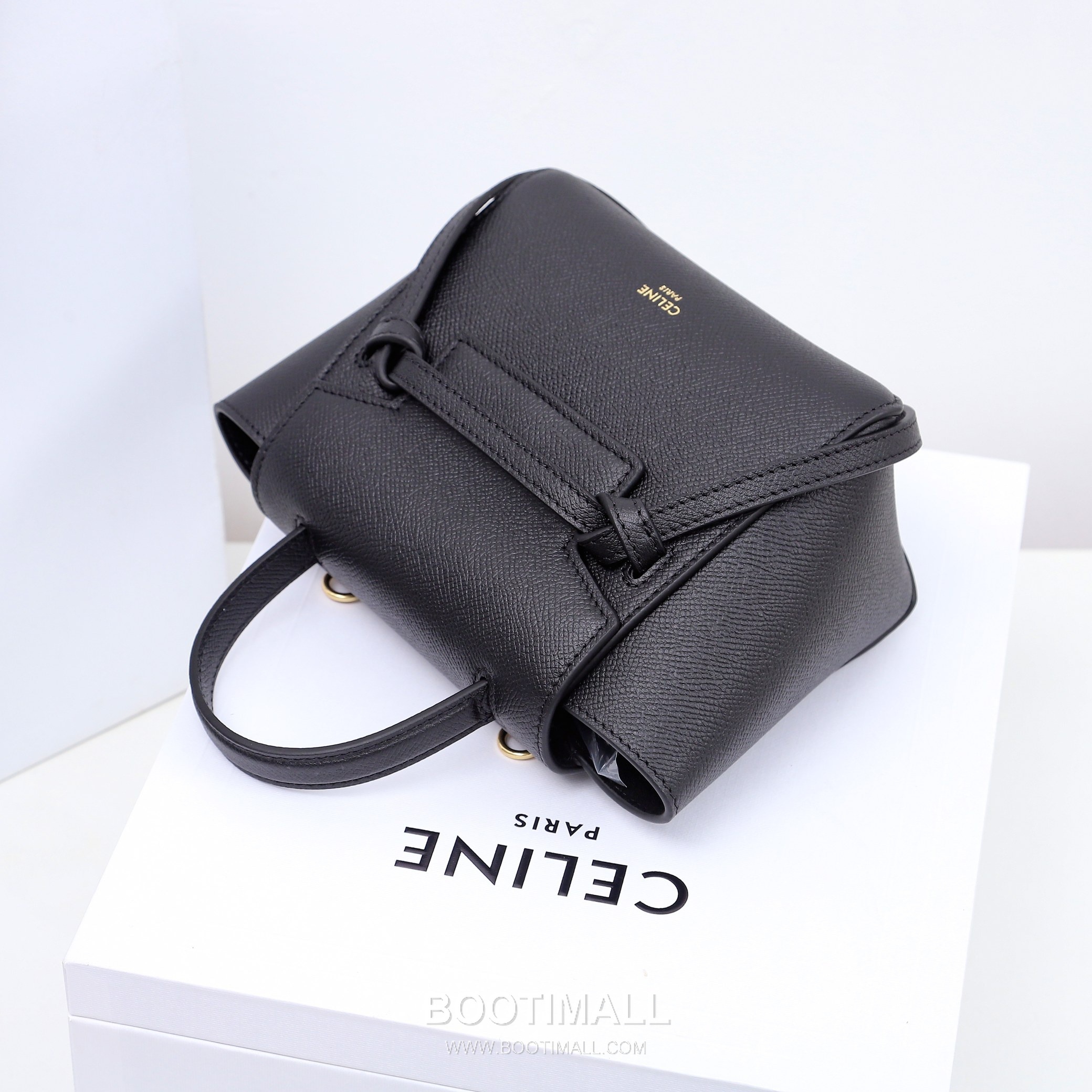Celine Calfskin Leather Crossbody Bag with Flap Zip Strap Detail 셀린느 카프스킨 레더 크로스바디백 194263 15cm 6