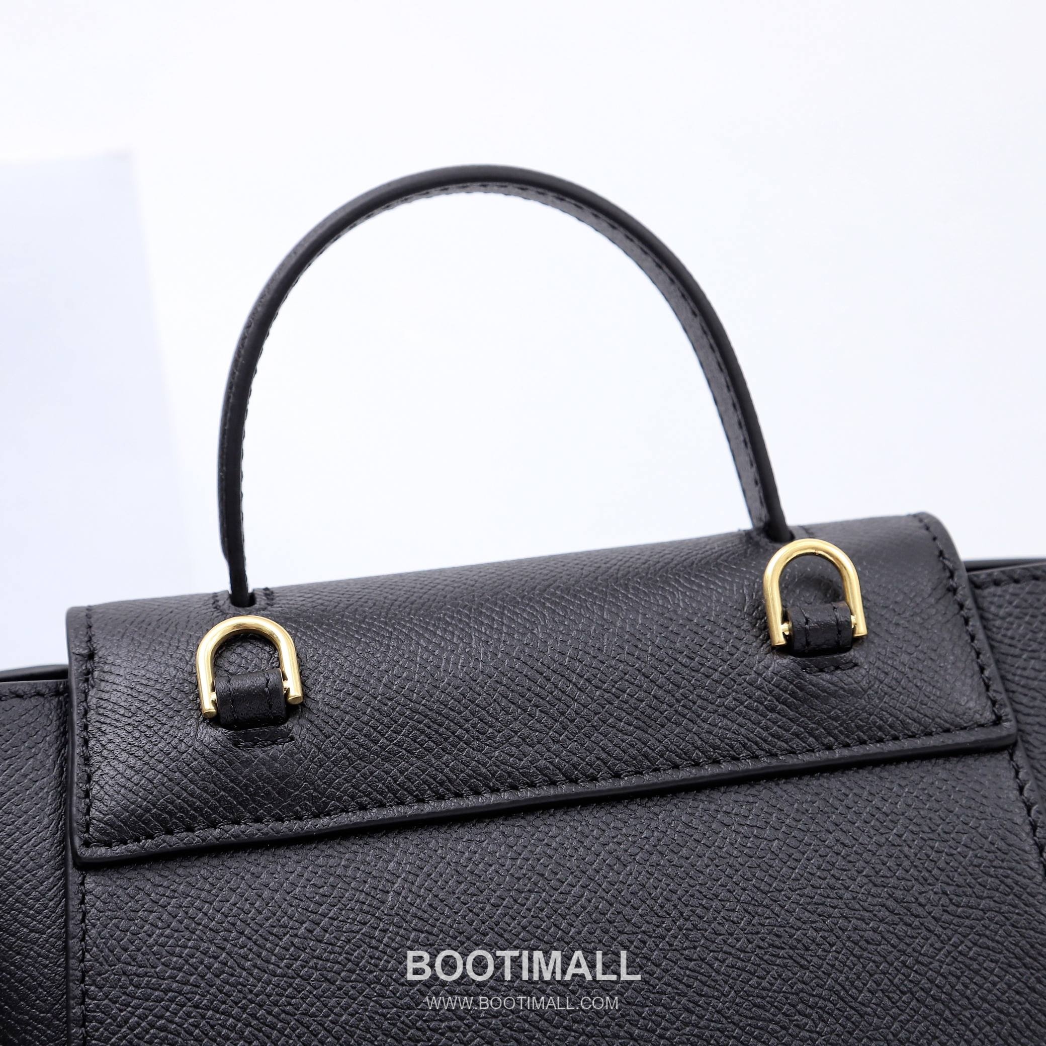 Celine Calfskin Leather Crossbody Bag with Flap Zip Strap Detail 셀린느 카프스킨 레더 크로스바디백 194263 15cm 8