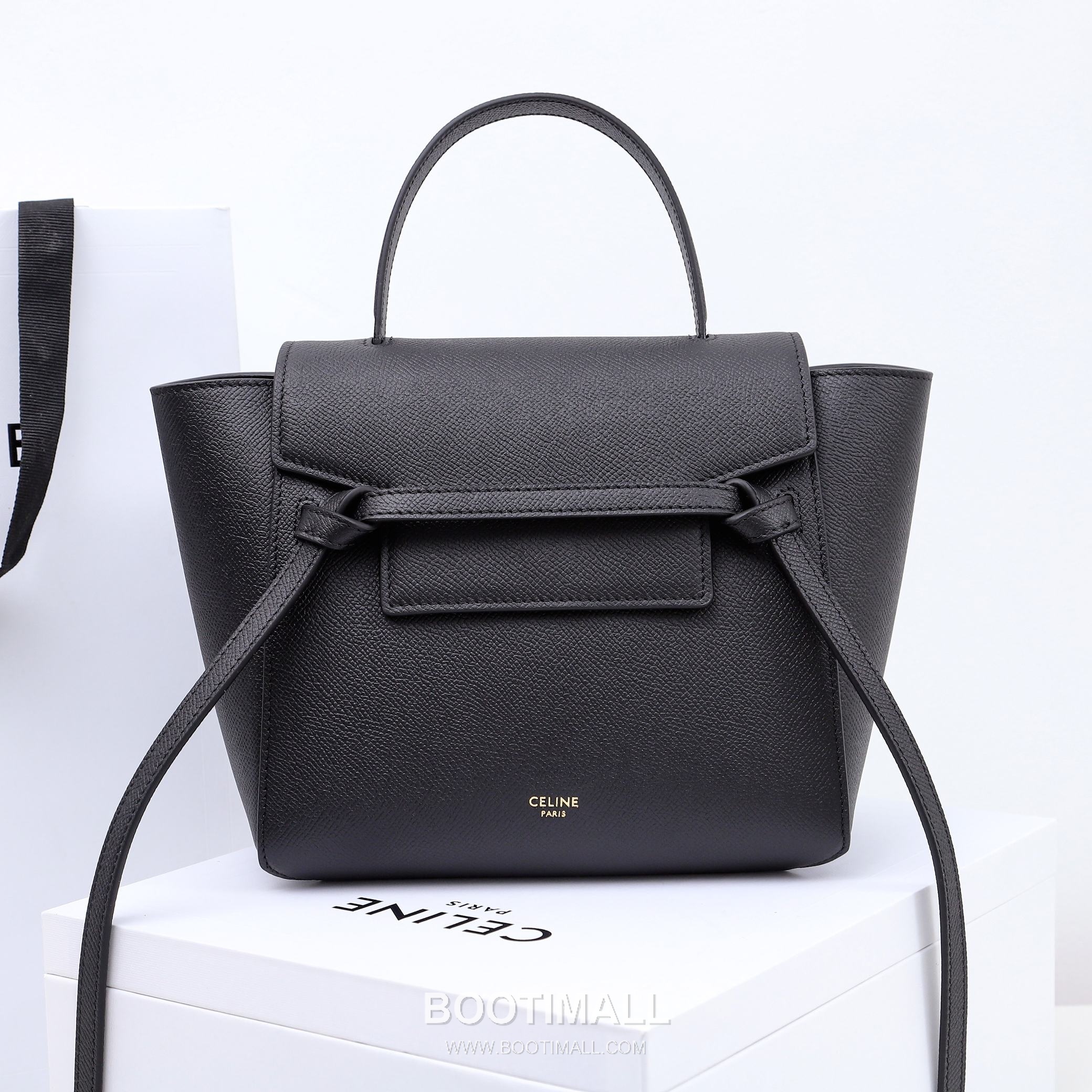 Celine Calfskin Leather Bucket Crossbody Bag with Flap Zip Strap Detail 셀린느 카프스킨 레더 버킷 크로스바디백 175519 20cm 5