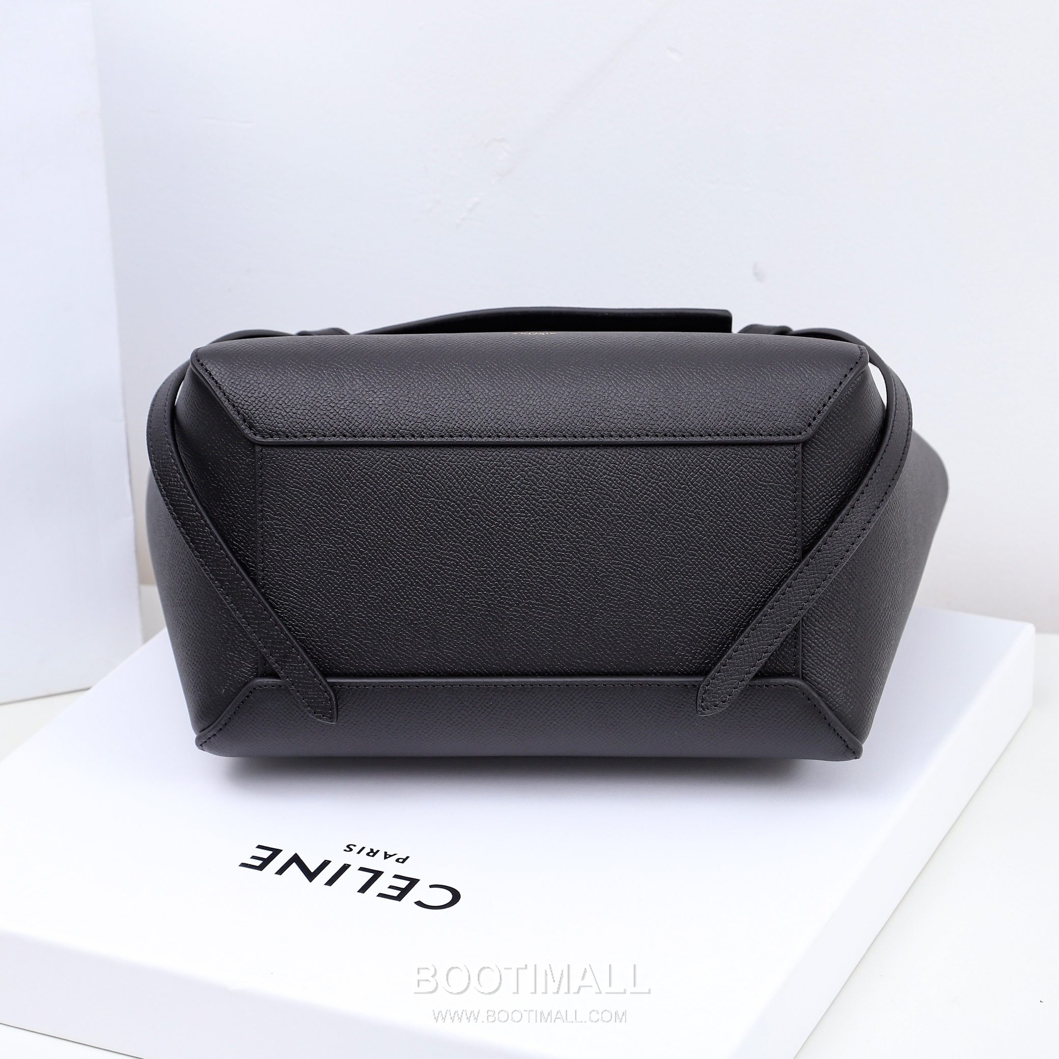 Celine Calfskin Leather Bucket Shoulder Bag with Flap Zip Strap Detail 셀린느 카프스킨 레더 버킷 숄더백 175520 24cm 7