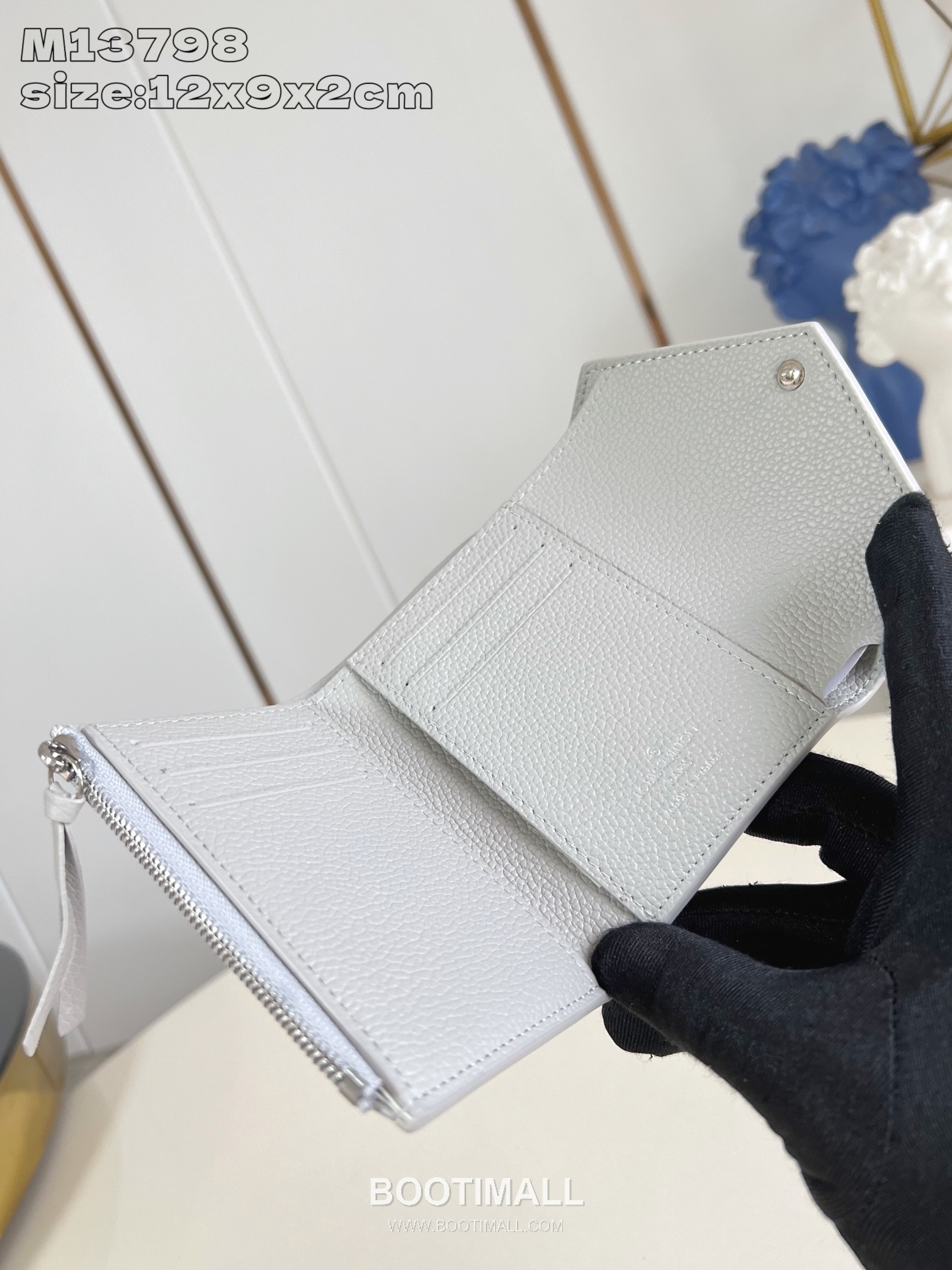 Louis Vuitton Victorine Wallet Monogram Empreinte Leather Snap Button Card Holder with Coin Pocket 루이비통 빅토린 모노그램 앙프렝뜨 레더 스냅 버튼 카드지갑 M13798 12cm 5