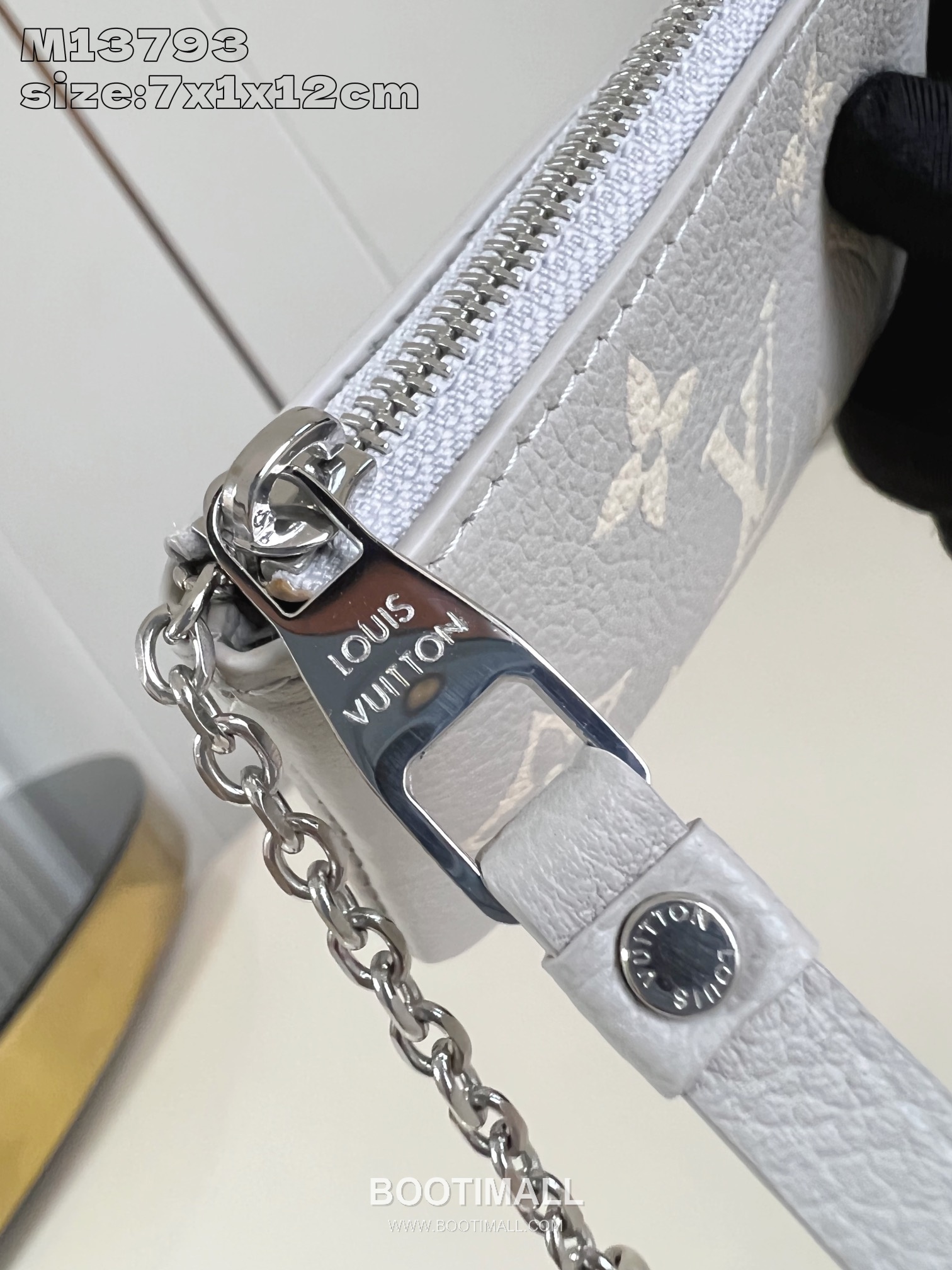 Louis Vuitton Key Pouch Monogram Empreinte Leather Zip Coin Card Holder with D Ring 루이비통 모노그램 앙프렝뜨 레더 집 키 파우치 코인 카드지갑 M13793 12cm 5