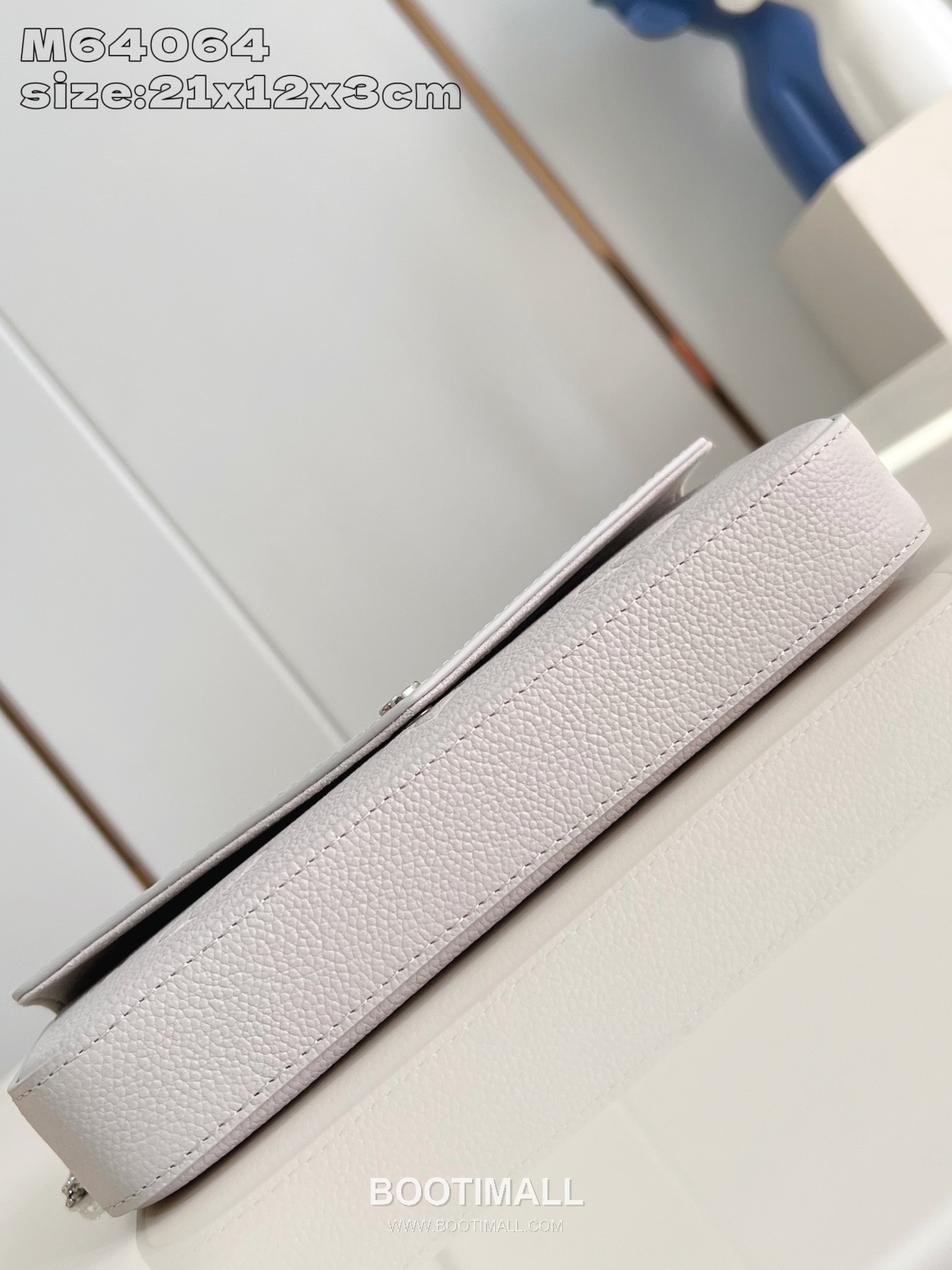 Louis Vuitton Pochette Félicie Chain Shoulder Bag Monogram Empreinte Leather Flap with Detachable Chain 루이비통 포쉐트 펠리시 모노그램 앙프렝뜨 레더 체인 숄더백 플랩 M14227 21cm 5