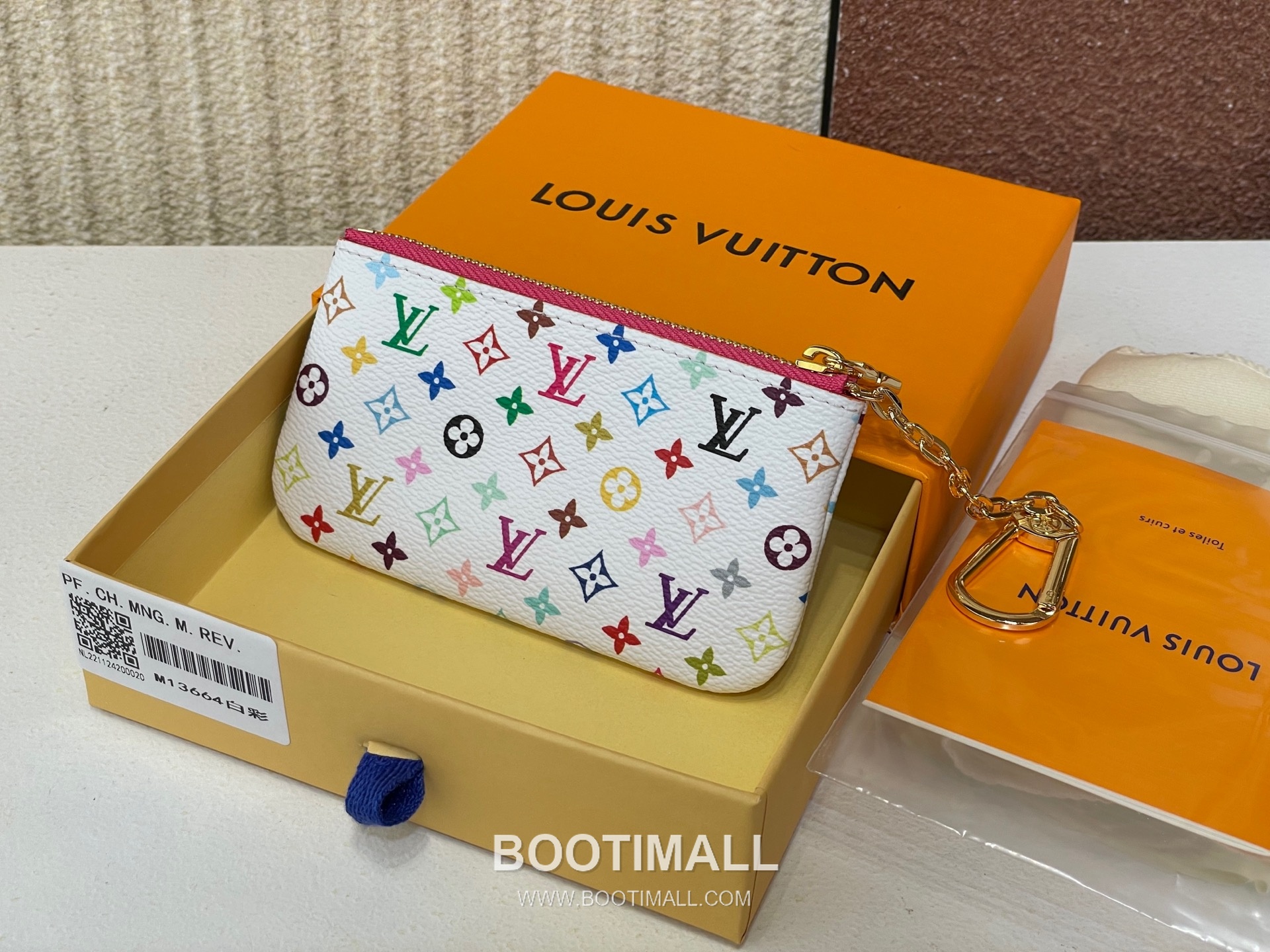Louis Vuitton Key Pouch Monogram Multicolor Coated Canvas Zip Chain Key Holder 루이비통 모노그램 멀티컬러 코팅 캔버스 집 체인 키 파우치 M13664 12cm 3