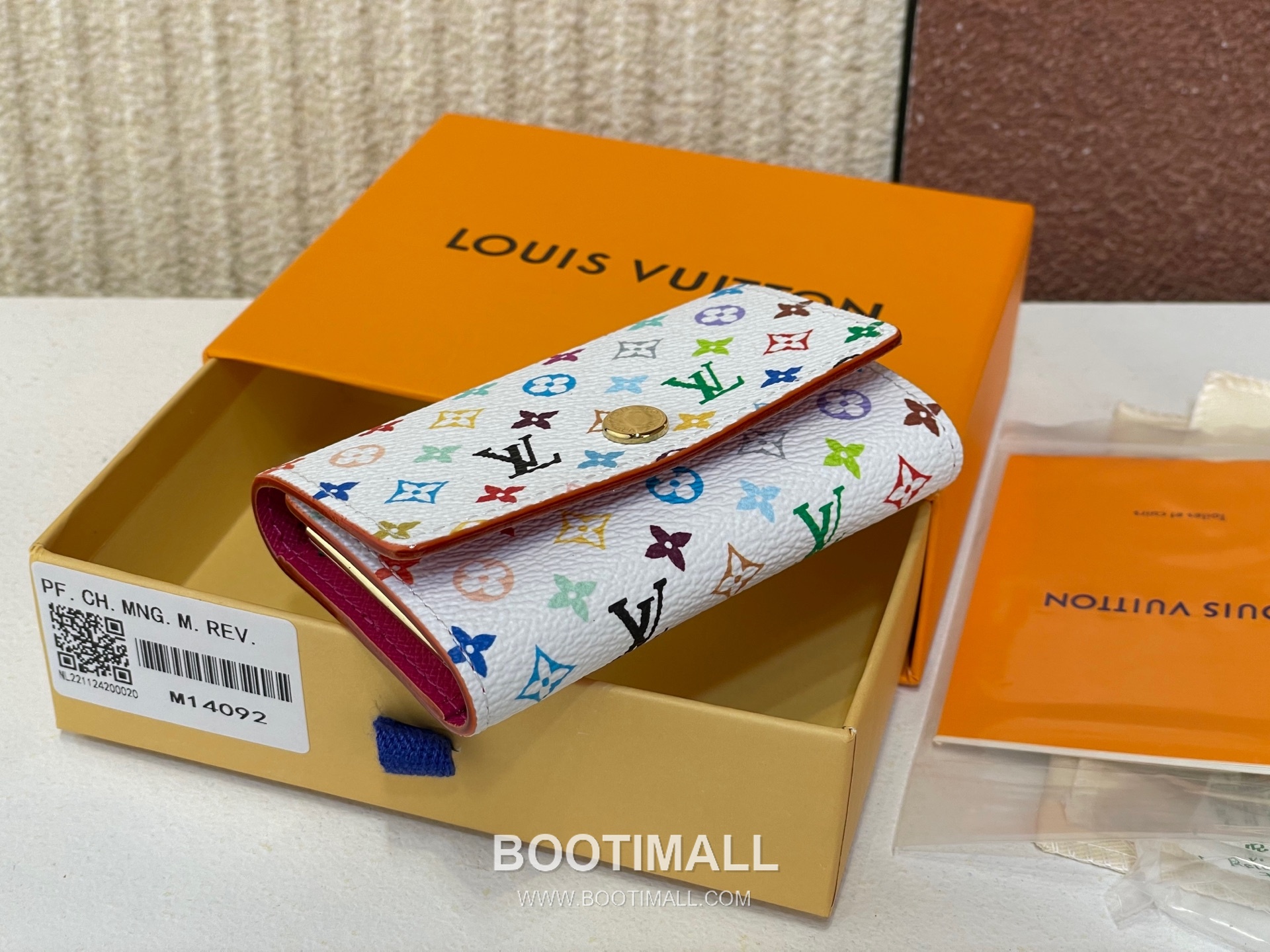 Louis Vuitton Multicle 6 Key Holder Monogram Multicolor Canvas Leather Snap Button Key Case 루이비통 멀티클 6 모노그램 멀티컬러 캔버스 레더 스냅 키케이스 M14092 12cm 2