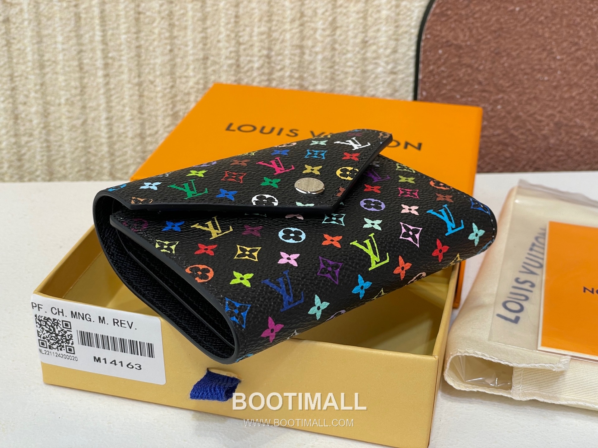 Louis Vuitton Victorine Wallet Monogram Multicolor Coated Canvas Calfskin Leather Zip Coin Card Holder 루이비통 빅토린 모노그램 멀티컬러 코팅 캔버스 카프스킨 레더 집 코인 카드지갑 M14163 12cm 2