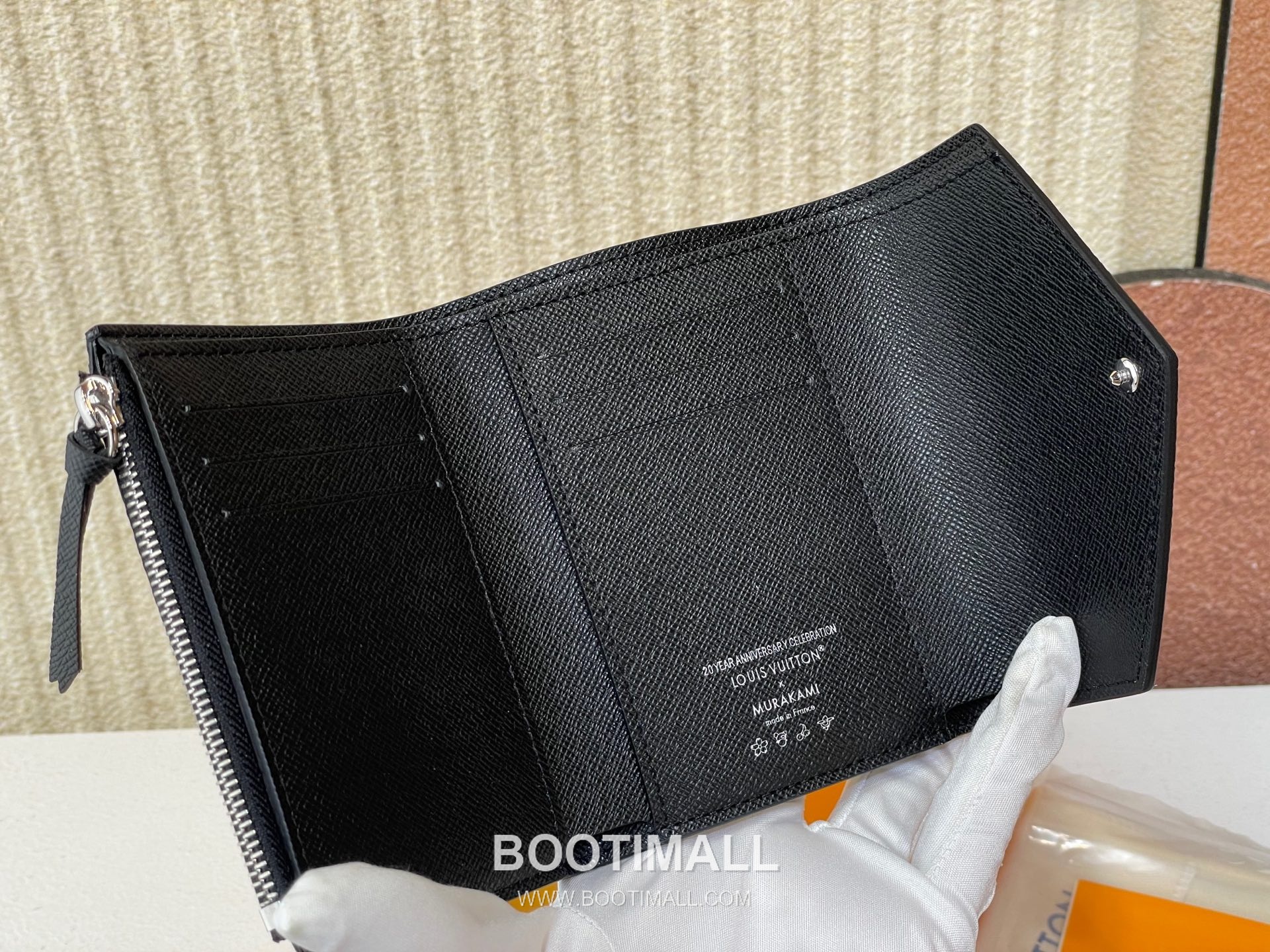 Louis Vuitton Victorine Wallet Monogram Multicolor Coated Canvas Calfskin Leather Zip Coin Card Holder 루이비통 빅토린 모노그램 멀티컬러 코팅 캔버스 카프스킨 레더 집 코인 카드지갑 M14163 12cm 4