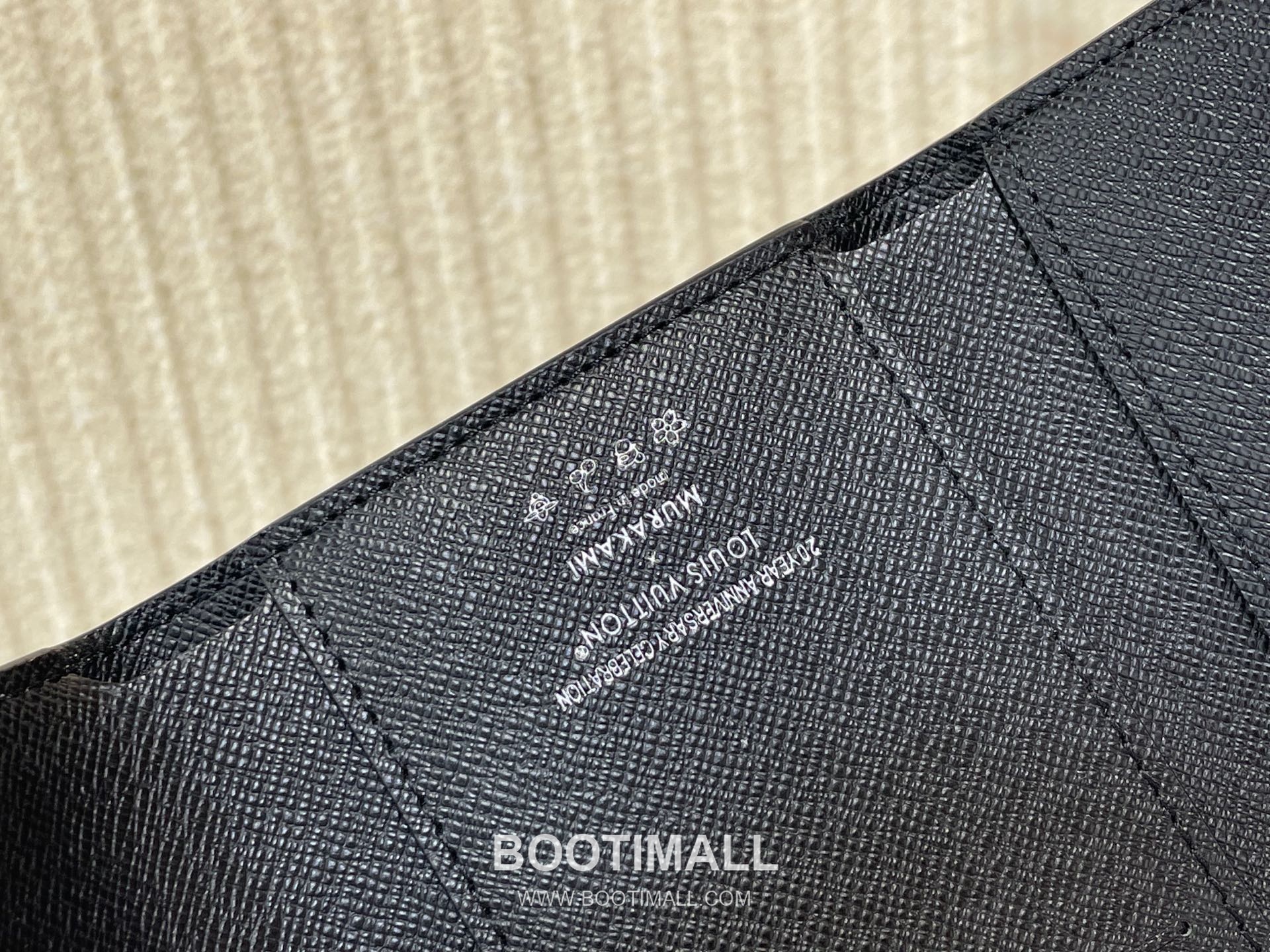 Louis Vuitton Victorine Wallet Monogram Multicolor Coated Canvas Calfskin Leather Zip Coin Card Holder 루이비통 빅토린 모노그램 멀티컬러 코팅 캔버스 카프스킨 레더 집 코인 카드지갑 M14163 12cm 5