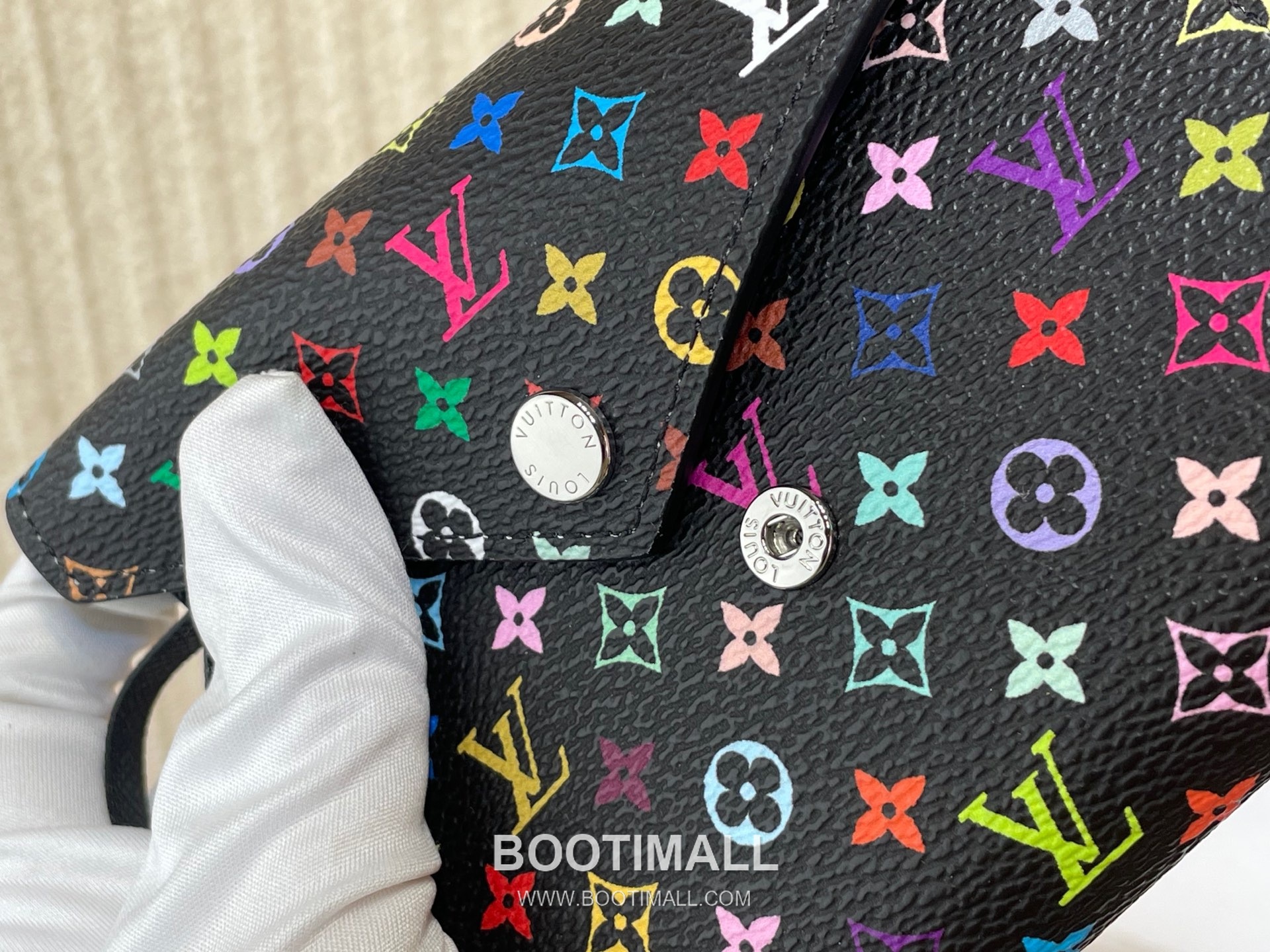 Louis Vuitton Victorine Wallet Monogram Multicolor Coated Canvas Calfskin Leather Zip Coin Card Holder 루이비통 빅토린 모노그램 멀티컬러 코팅 캔버스 카프스킨 레더 집 코인 카드지갑 M14163 12cm 6