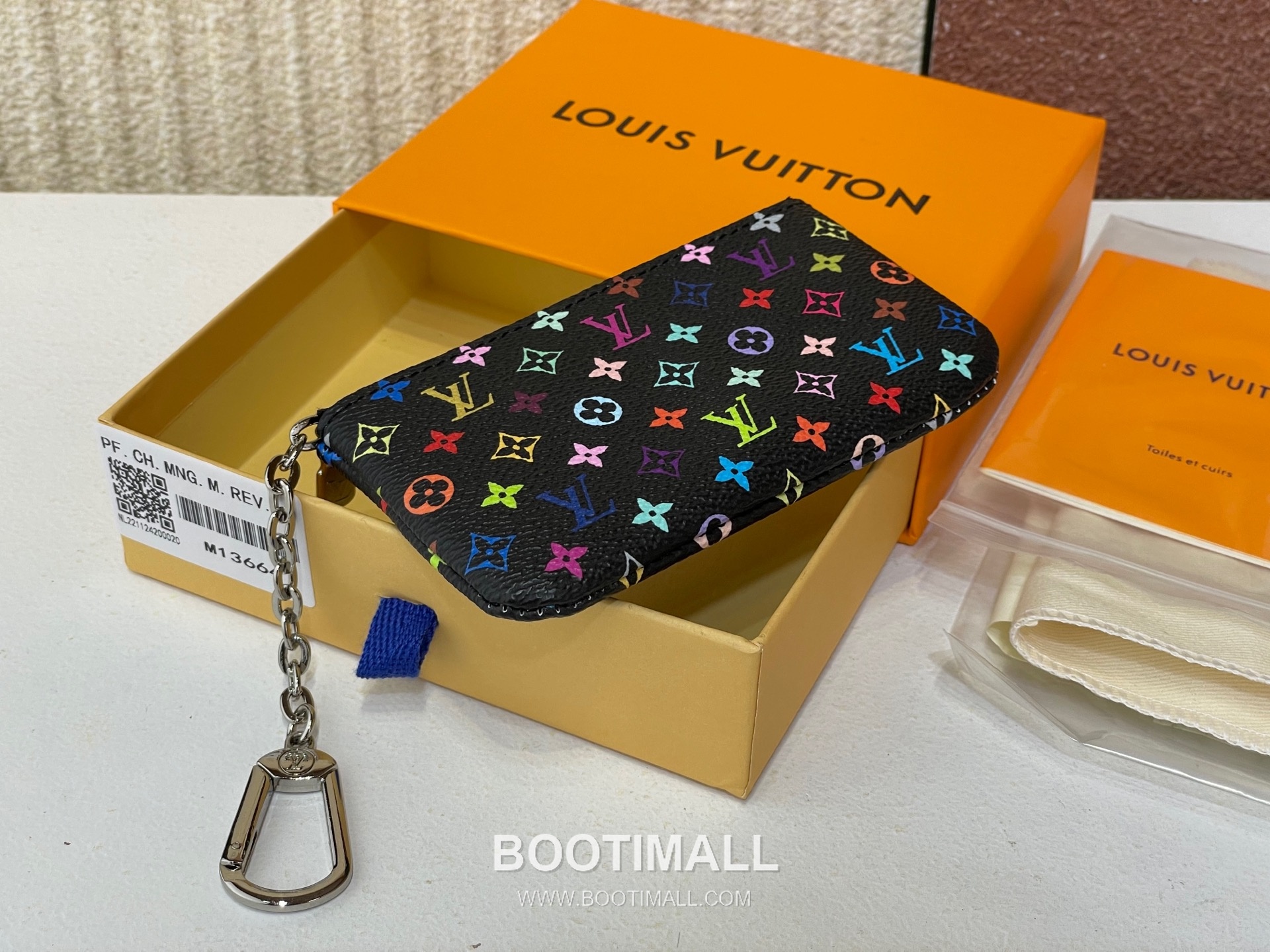 Louis Vuitton Key Pouch Monogram Multicolor Coated Canvas Zip Chain Key Holder 루이비통 모노그램 멀티컬러 코팅 캔버스 집 체인 키 파우치 M13664 12cm 3