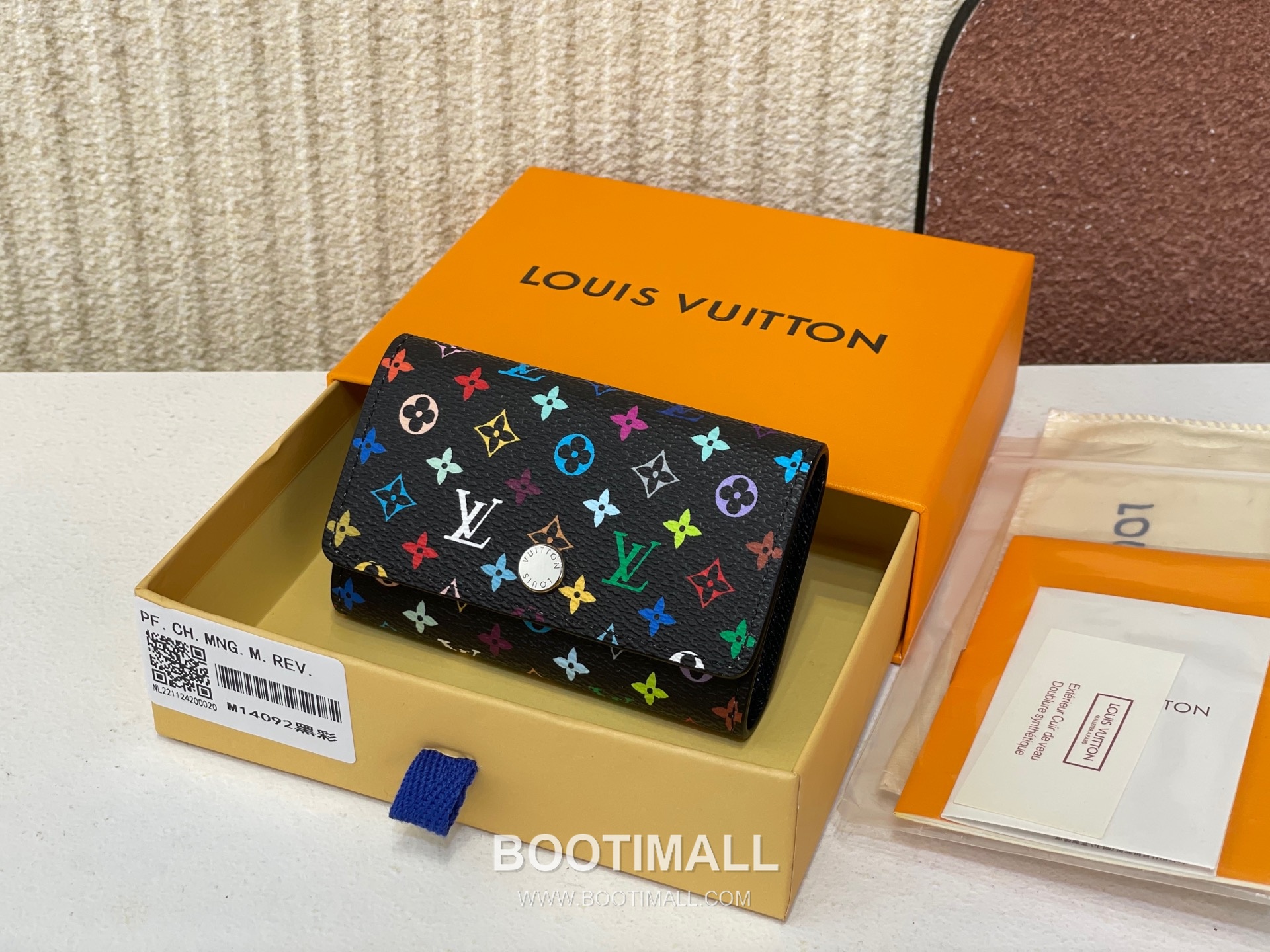 Louis Vuitton Multicle 6 Key Holder Monogram Multicolor Coated Canvas Leather Snap Button Key Case 루이비통 멀티클 6 모노그램 멀티컬러 코팅 캔버스 레더 스냅 키케이스 M14092 12cm 1