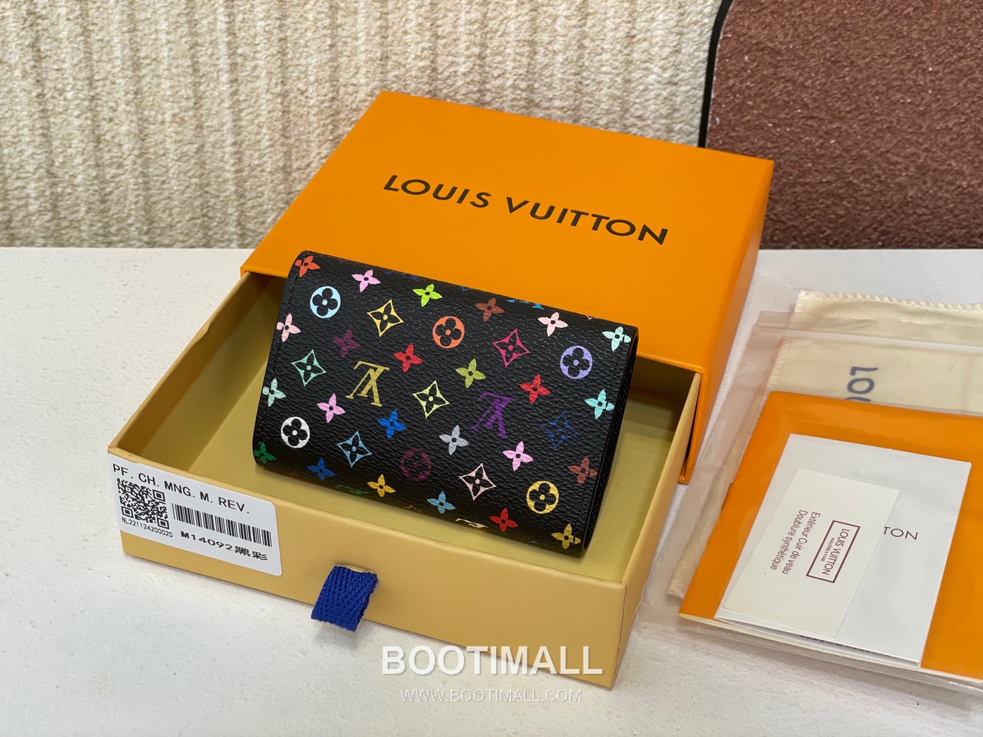 Louis Vuitton Multicle 6 Key Holder Monogram Multicolor Coated Canvas Leather Snap Button Key Case 루이비통 멀티클 6 모노그램 멀티컬러 코팅 캔버스 레더 스냅 키케이스 M14092 12cm 2
