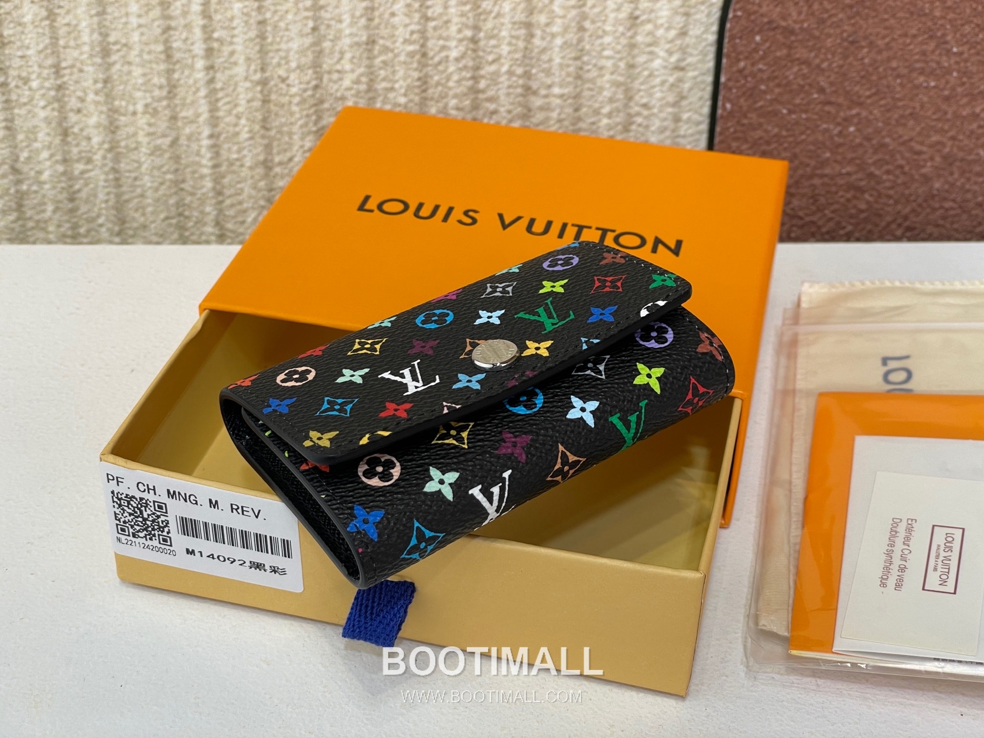 Louis Vuitton Multicle 6 Key Holder Monogram Multicolor Coated Canvas Leather Snap Button Key Case 루이비통 멀티클 6 모노그램 멀티컬러 코팅 캔버스 레더 스냅 키케이스 M14092 12cm 3
