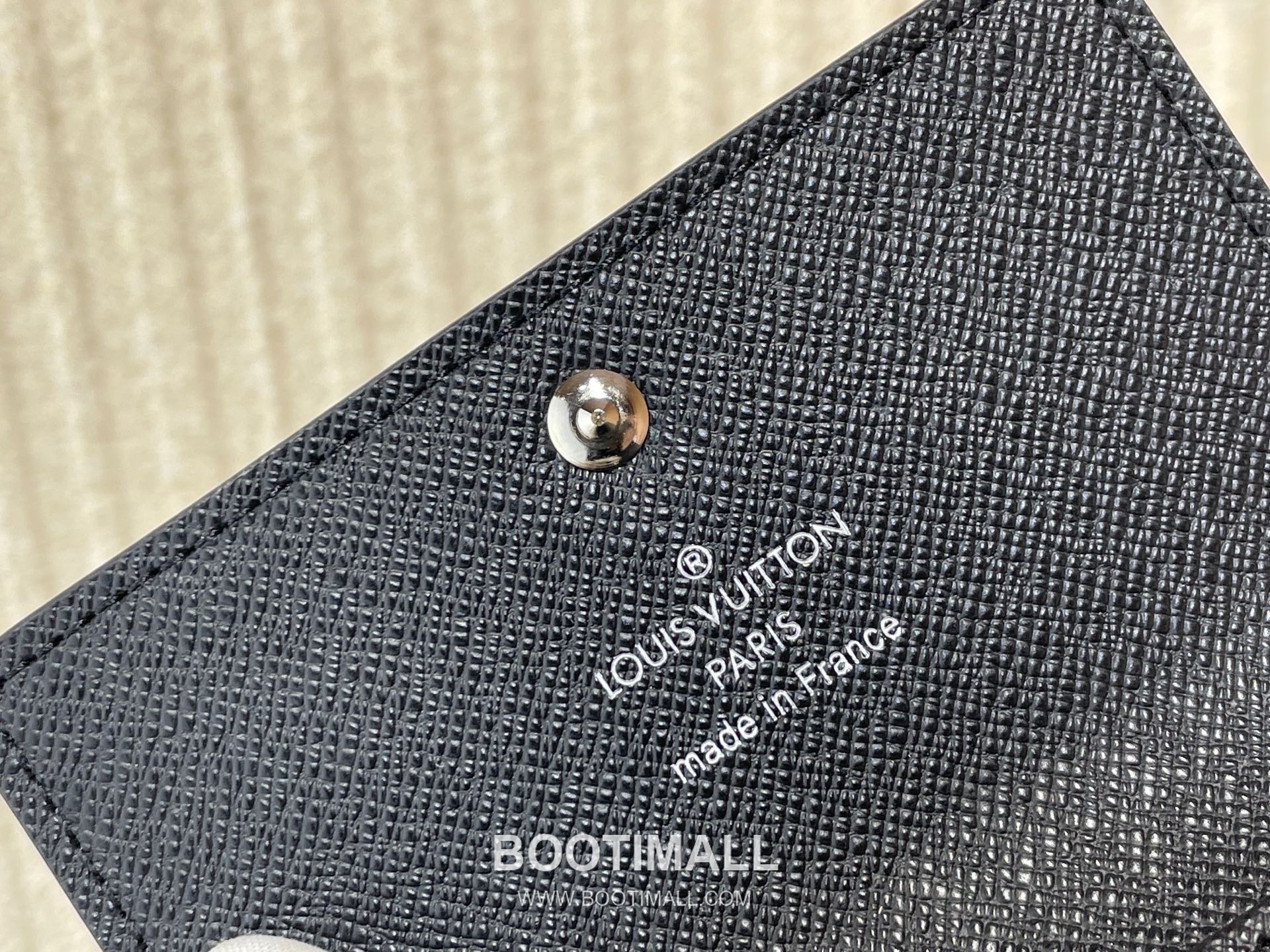 Louis Vuitton Multicle 6 Key Holder Monogram Multicolor Coated Canvas Leather Snap Button Key Case 루이비통 멀티클 6 모노그램 멀티컬러 코팅 캔버스 레더 스냅 키케이스 M14092 12cm 4