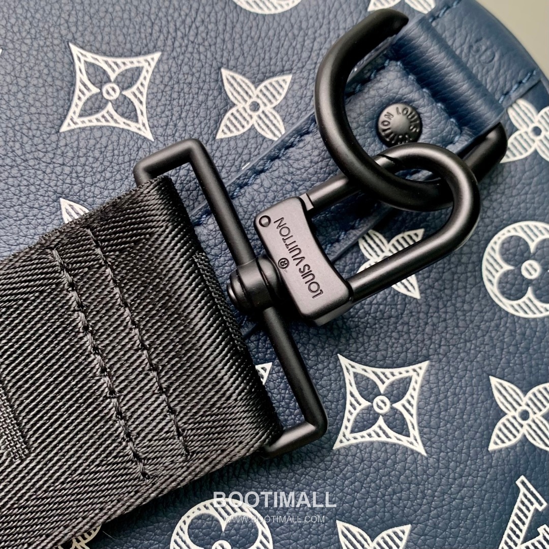 Louis Vuitton Keepall Bandoulière 50 Travel Bag Monogram Shadow Calfskin Leather Duffle Bag with Strap 루이비통 키폴 반둘리에 50 모노그램 쉐도우 카프스킨 레더 더플백 스트랩 M24953 50cm 8