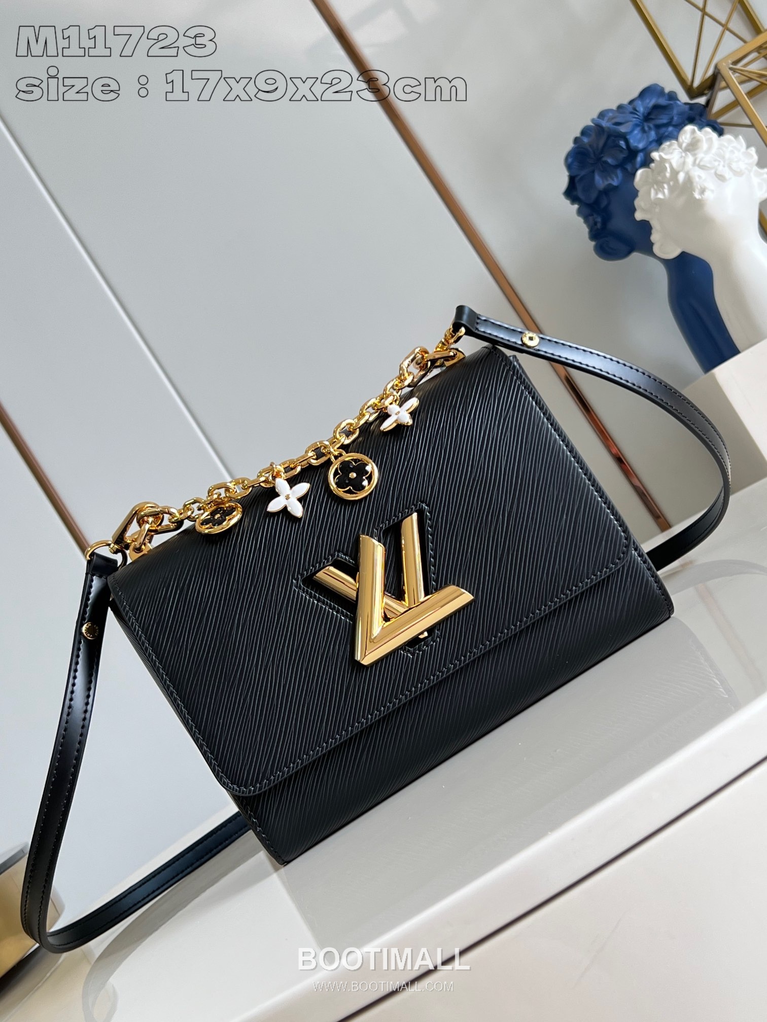 Louis Vuitton Twist MM Bag Epi Leather Chain Shoulder Bag with Enamel Monogram Flower Charm 루이비통 트위스트 MM 에피 레더 체인 숄더백 에나멜 플라워 참 M11723 23cm 1