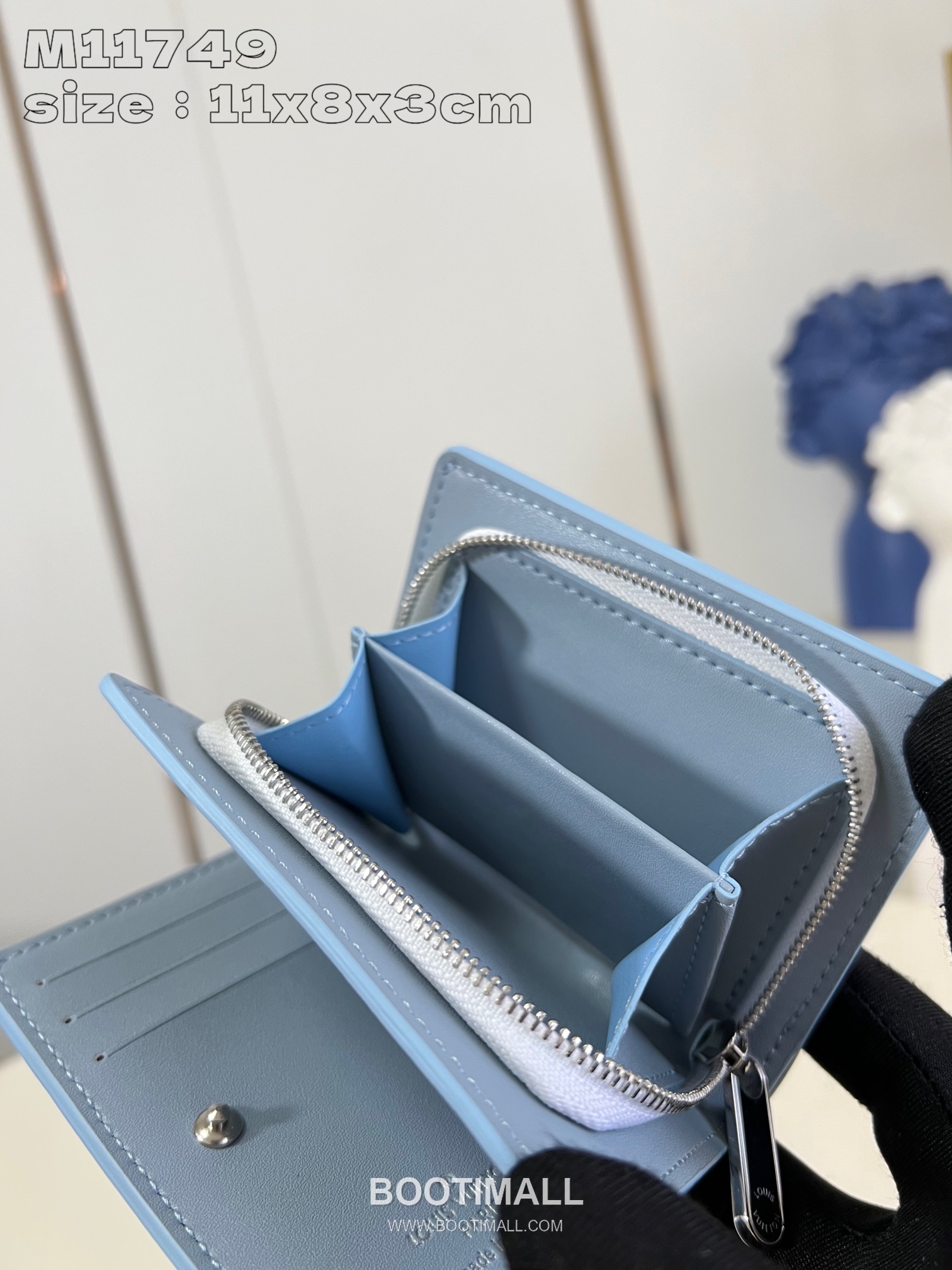 Louis Vuitton Cléa Wallet Mahina Calfskin Leather Perforated Zip Coin Card Holder 루이비통 클레아 마히나 카프스킨 레더 퍼포레이티드 집 코인 카드지갑 M11749 11cm 8