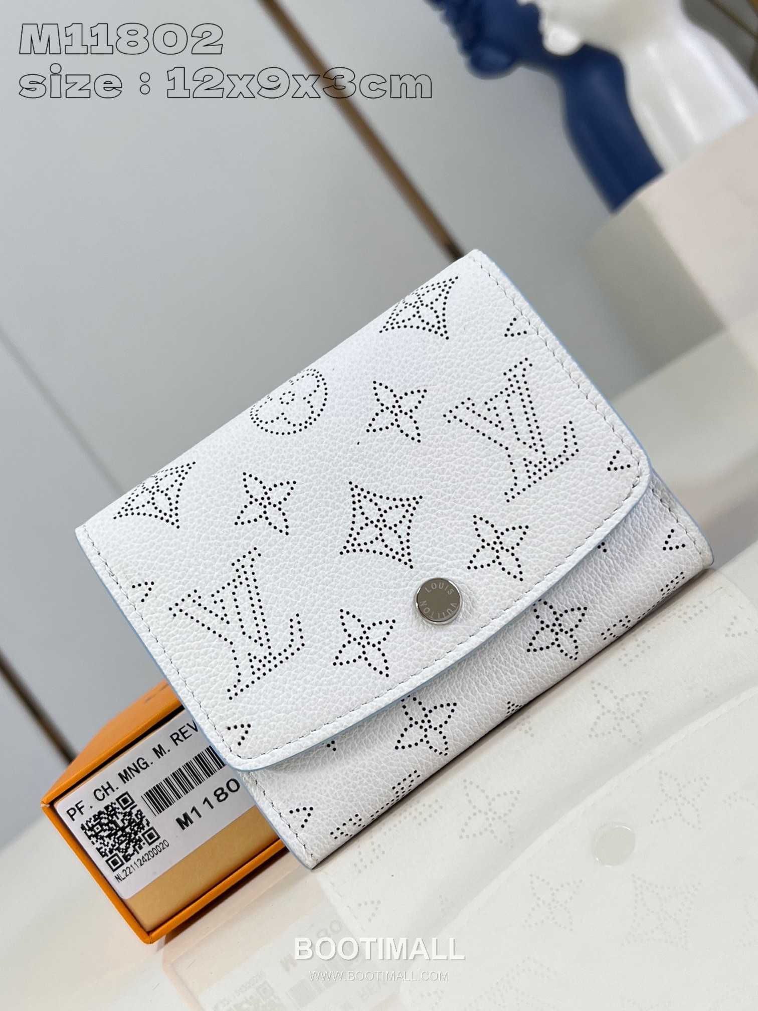 Louis Vuitton Iris Compact Wallet Perforated Calfskin Leather Flap Card Holder with Zip Coin Pocket 루이비통 아이리스 컴팩트 퍼포레이티드 카프스킨 레더 플랩 카드지갑 집 코인포켓 M11802 12cm 1