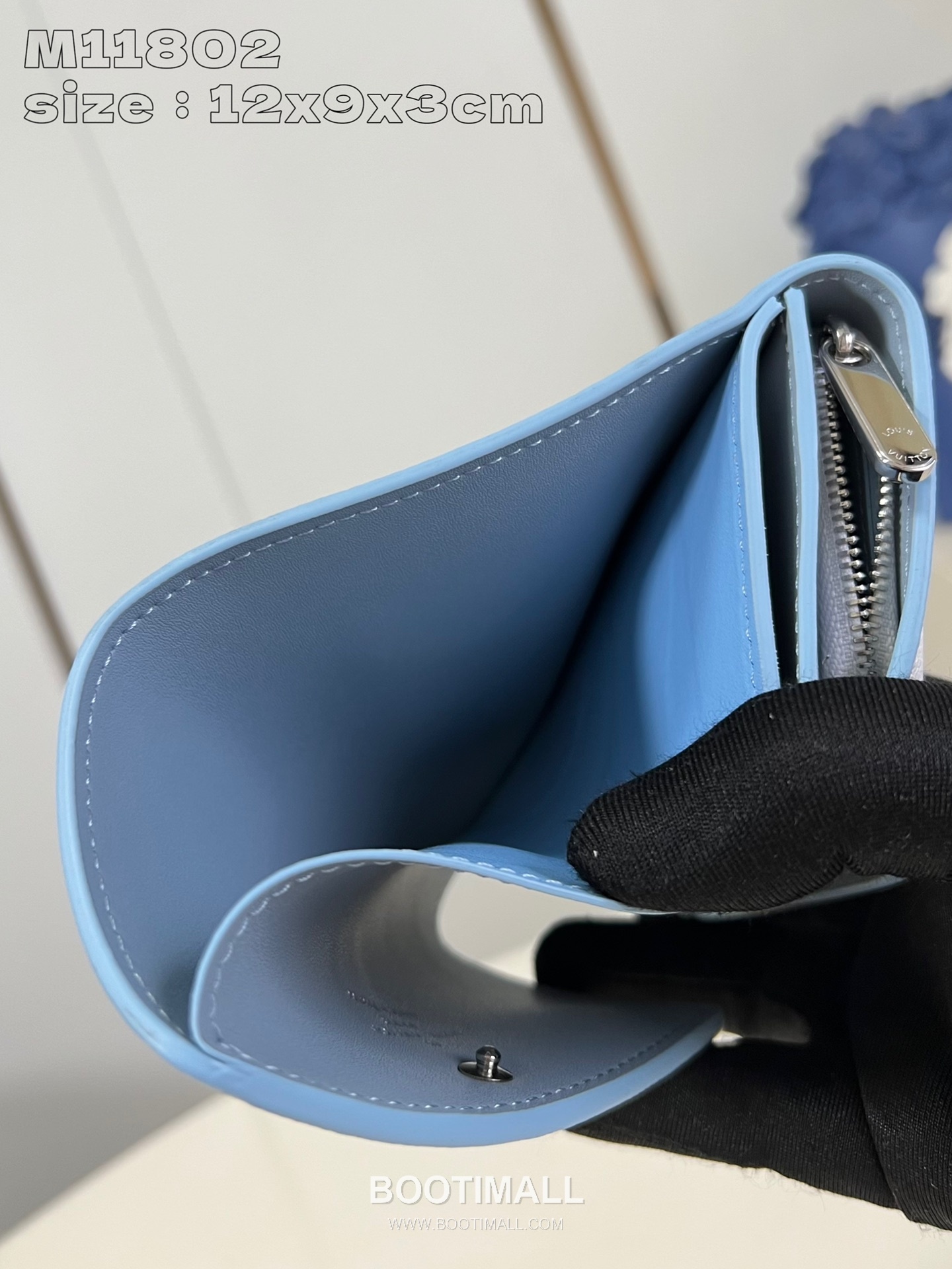 Louis Vuitton Iris Compact Wallet Perforated Calfskin Leather Flap Card Holder with Zip Coin Pocket 루이비통 아이리스 컴팩트 퍼포레이티드 카프스킨 레더 플랩 카드지갑 집 코인포켓 M11802 12cm 8