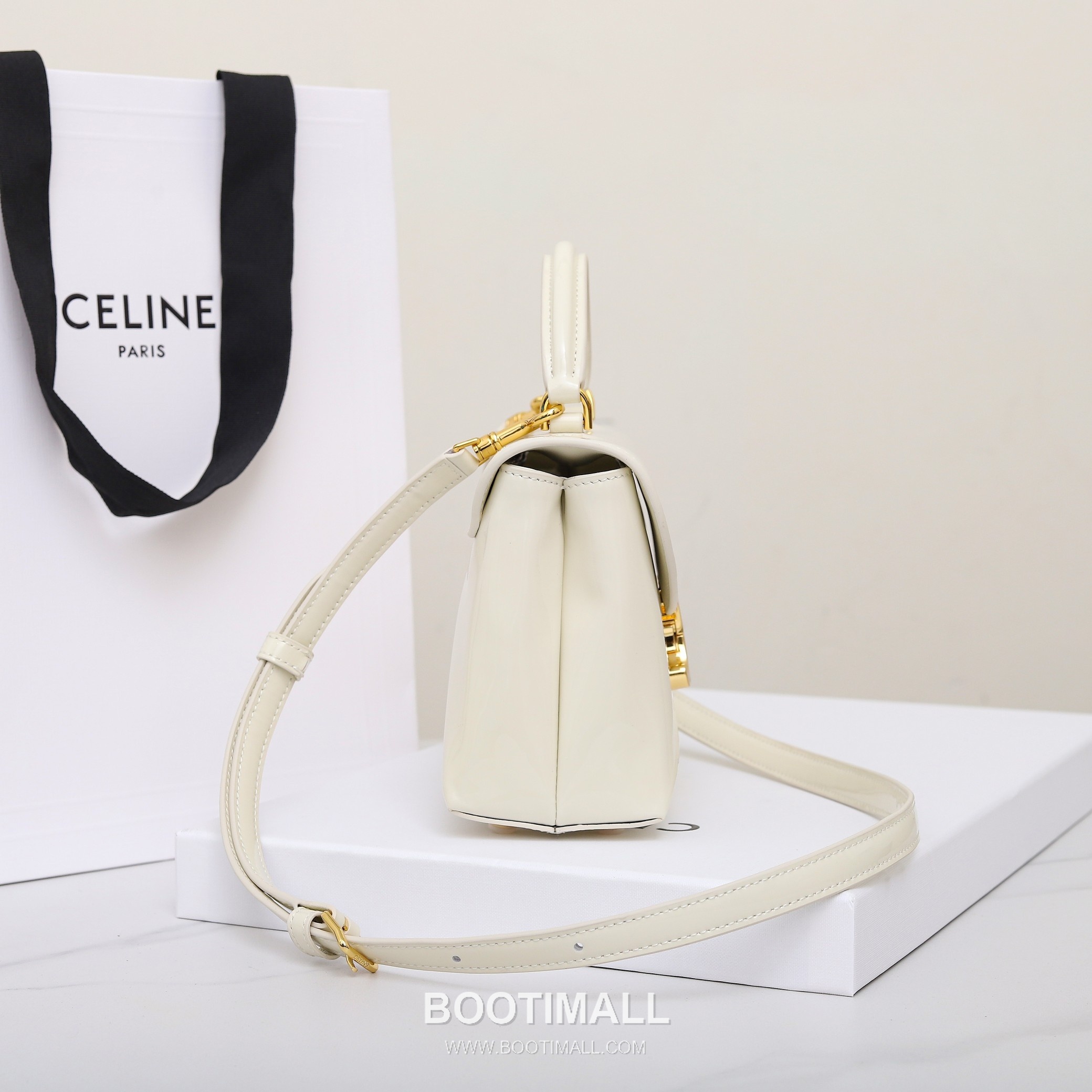Celine Teen Classic Box Bag Calfskin Leather Crossbody Bag with Metal Lock 셀린느 틴 클래식 박스 카프스킨 레더 크로스바디백 메탈락 118113 20cm 12