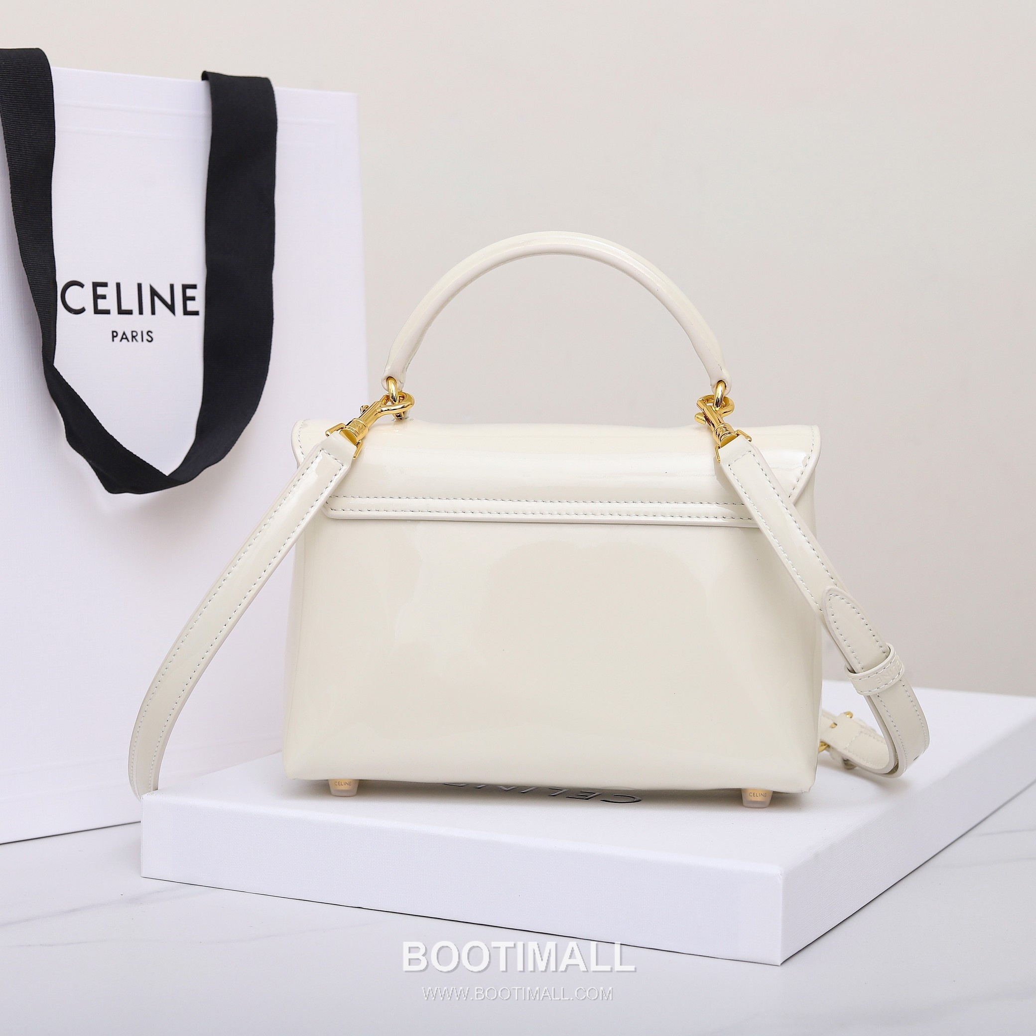 Celine Teen Classic Box Bag Calfskin Leather Crossbody Bag with Metal Lock 셀린느 틴 클래식 박스 카프스킨 레더 크로스바디백 메탈락 118113 20cm 13
