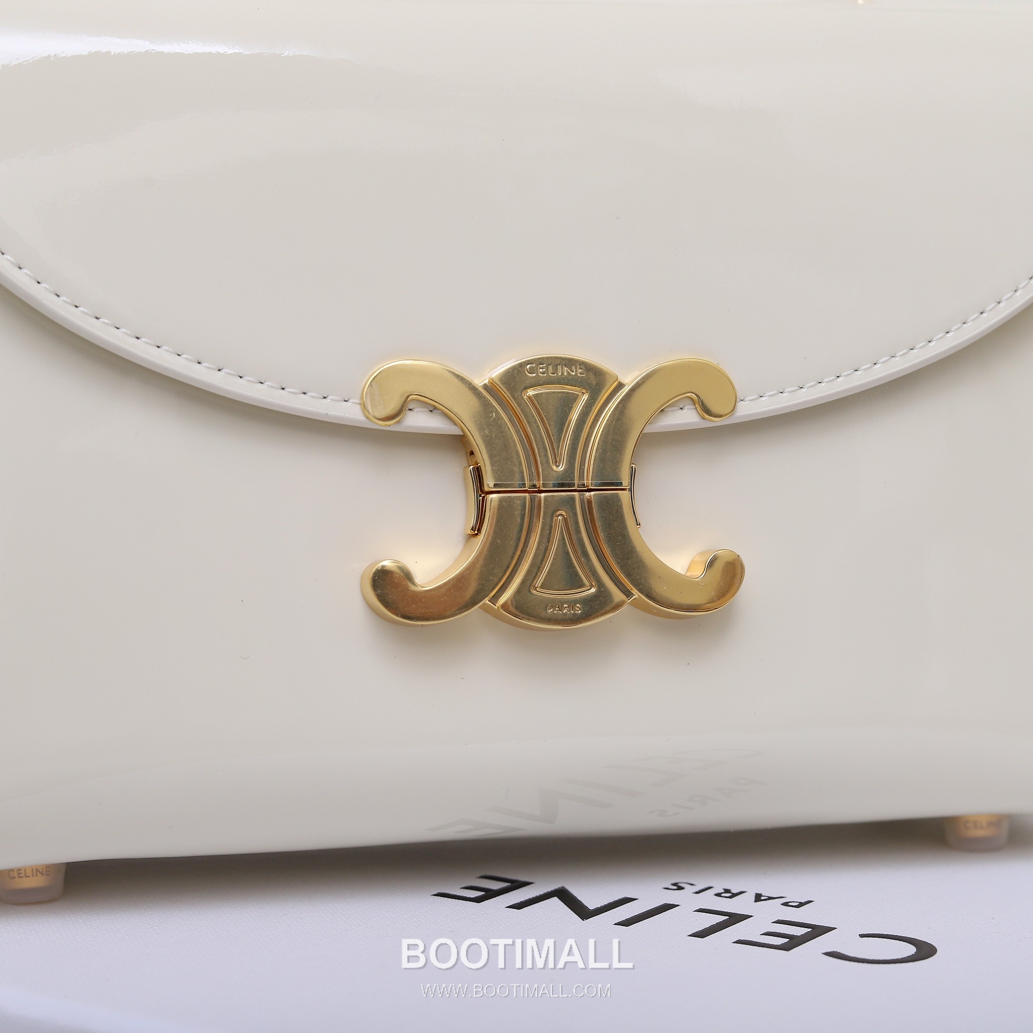 Celine Teen Classic Box Bag Calfskin Leather Crossbody Bag with Metal Lock 셀린느 틴 클래식 박스 카프스킨 레더 크로스바디백 메탈락 118113 20cm 14