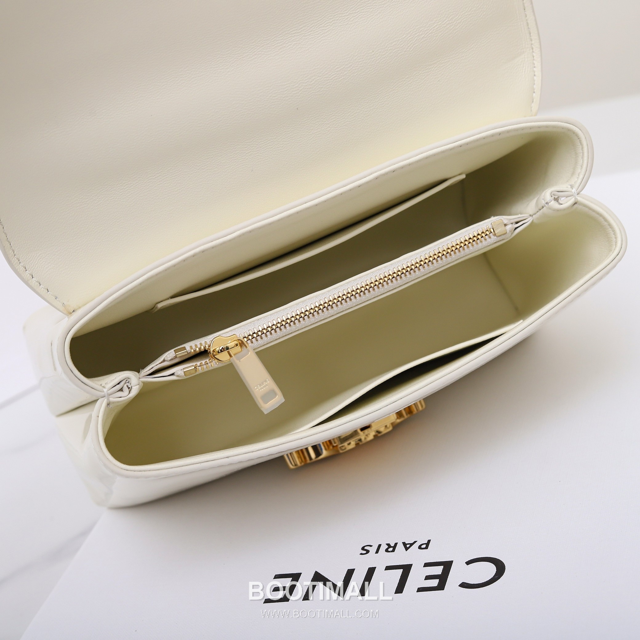 Celine Teen Classic Box Bag Calfskin Leather Crossbody Bag with Metal Lock 셀린느 틴 클래식 박스 카프스킨 레더 크로스바디백 메탈락 118113 20cm 18