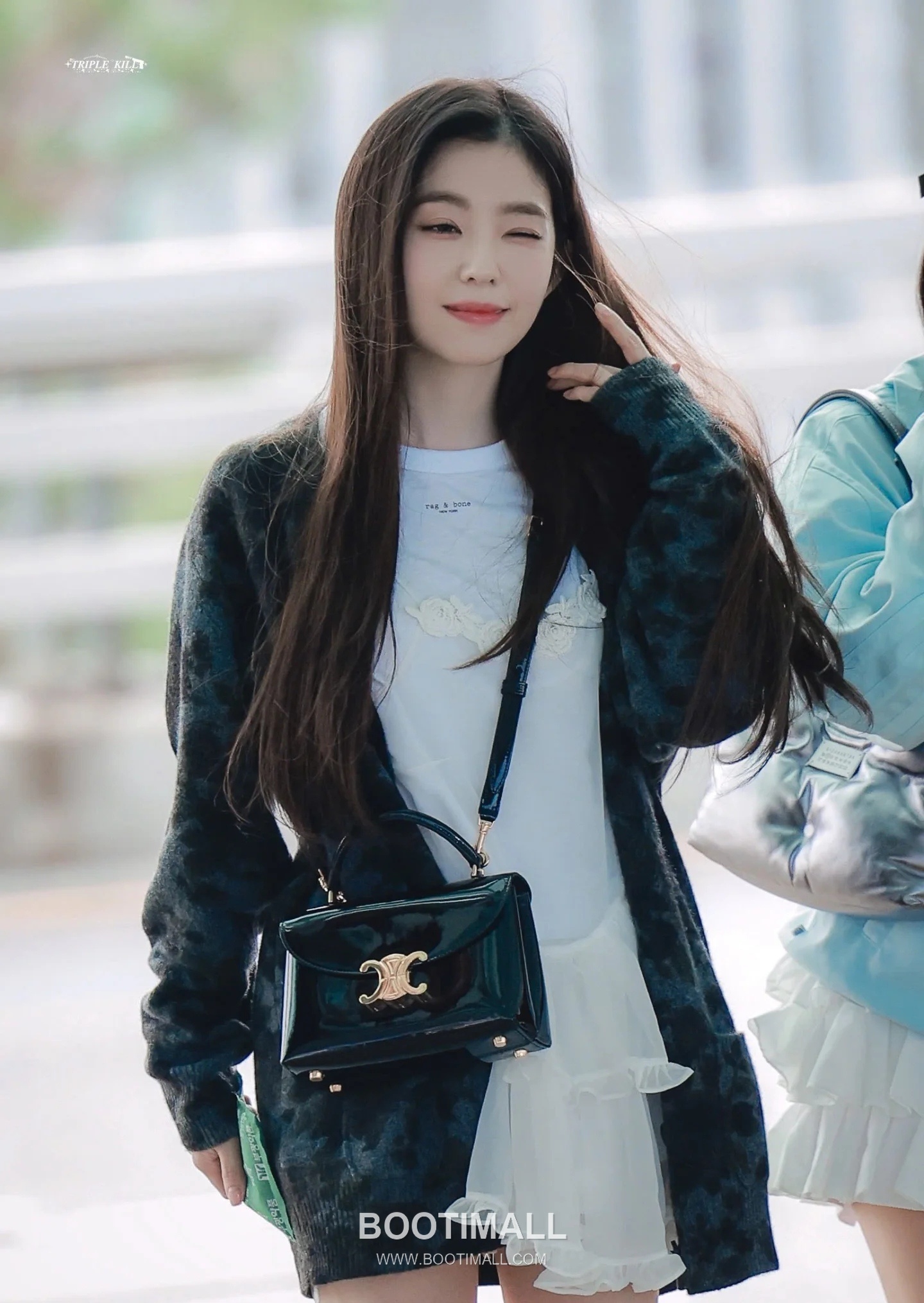 Celine Teen Classic Box Bag Calfskin Leather Crossbody Bag with Metal Lock 셀린느 틴 클래식 박스 카프스킨 레더 크로스바디백 메탈락 118113 20cm 3