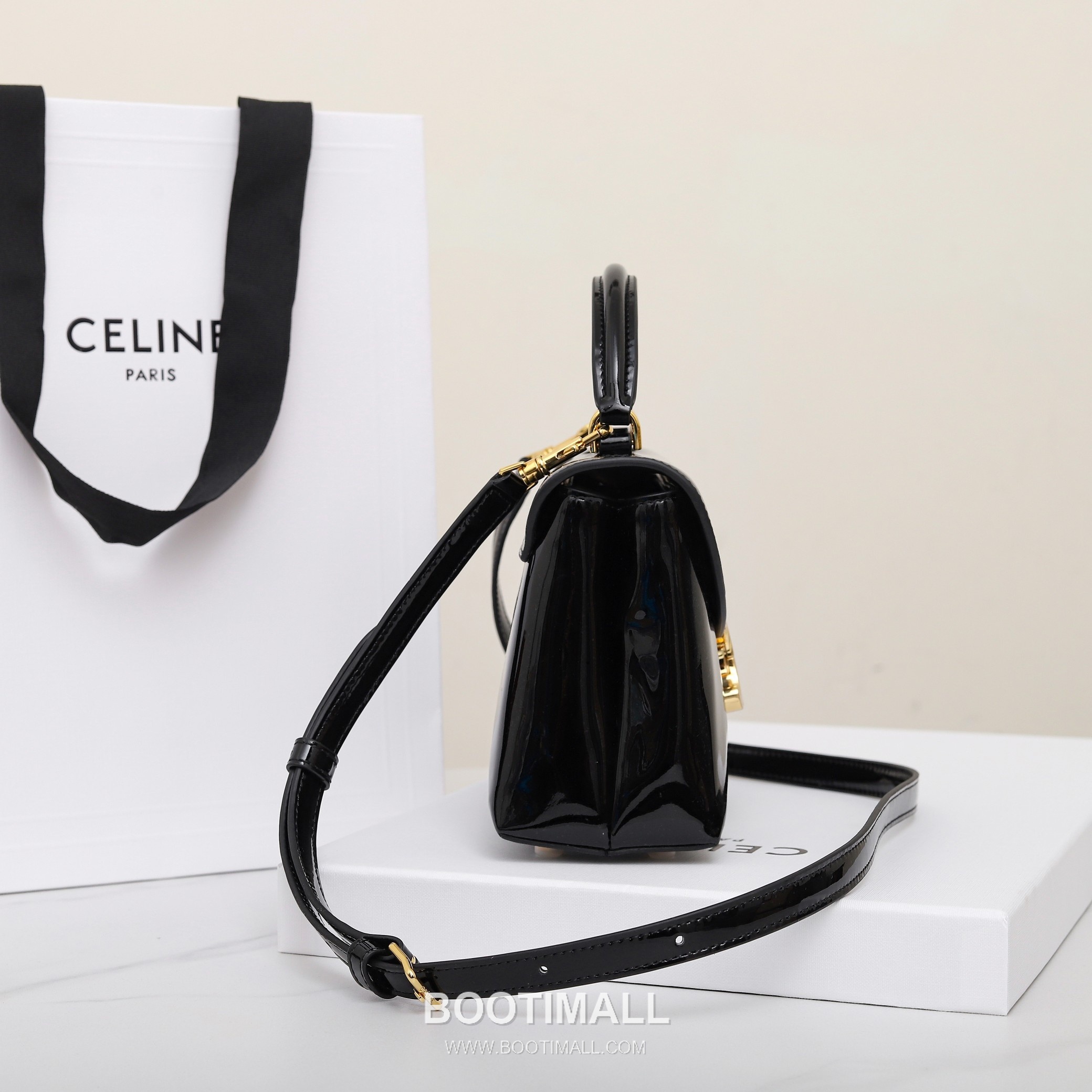 Celine Teen Classic Box Bag Calfskin Leather Crossbody Bag with Metal Lock 셀린느 틴 클래식 박스 카프스킨 레더 크로스바디백 메탈락 118113 20cm 12