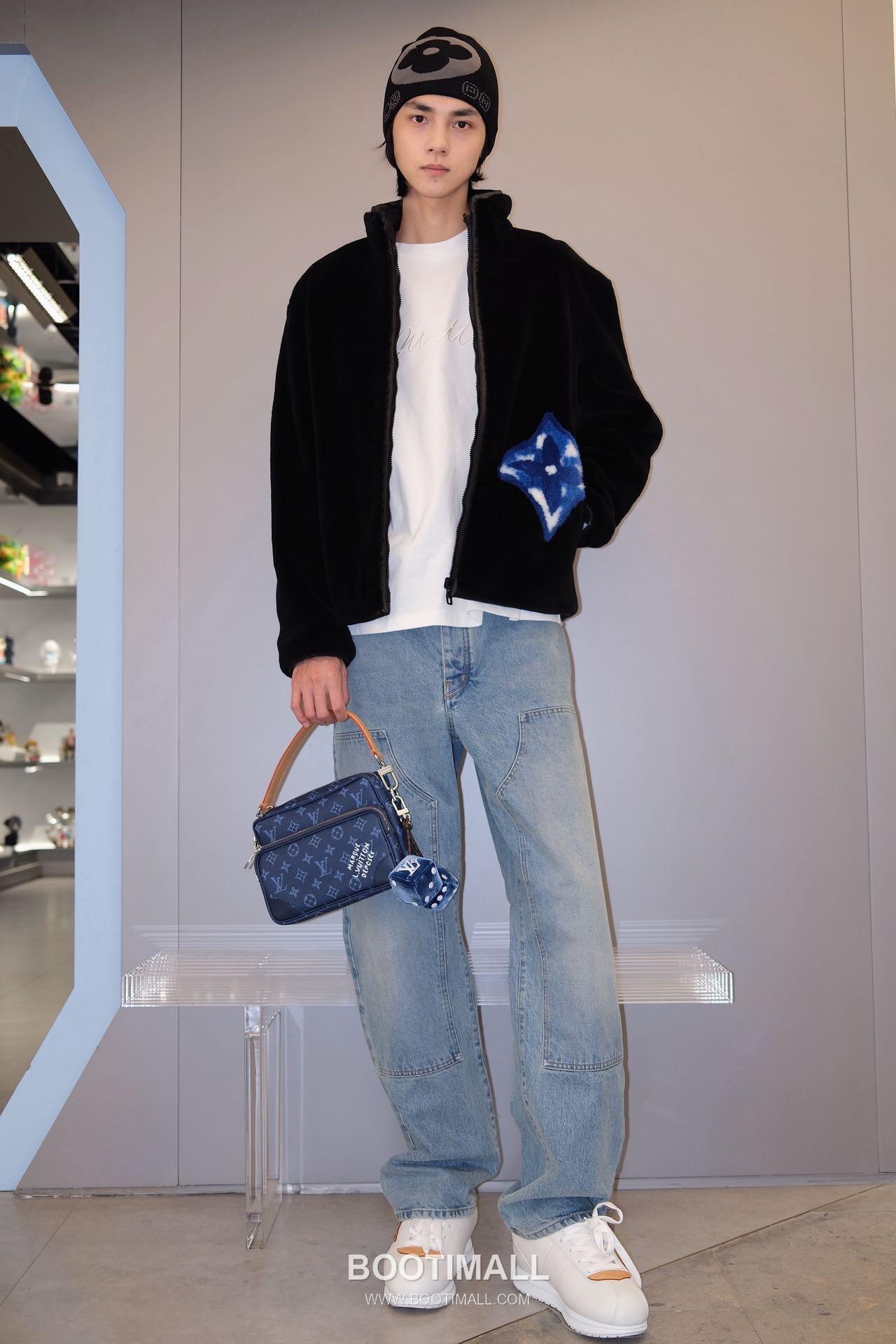 Louis Vuitton 2026SS Washed Cotton Denim Pants with Double Knee Distressed Detail 루이비통 2026SS 워시드 코튼 데님 팬츠 더블니 스트럭처 디스트로이드 디테일 8