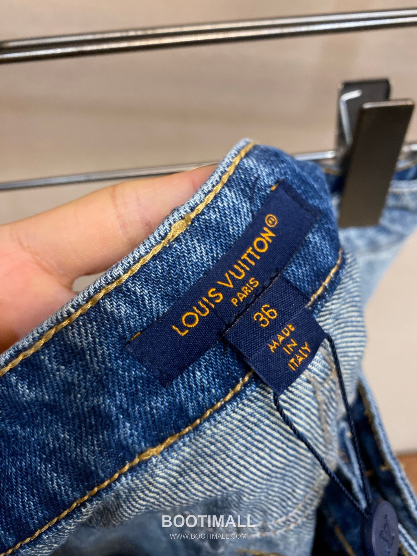 Louis Vuitton 2026SS Monogram Sequin Logo Cotton Denim Pants 루이비통 2026SS 모노그램 시퀸 로고 코튼 데님 팬츠 8