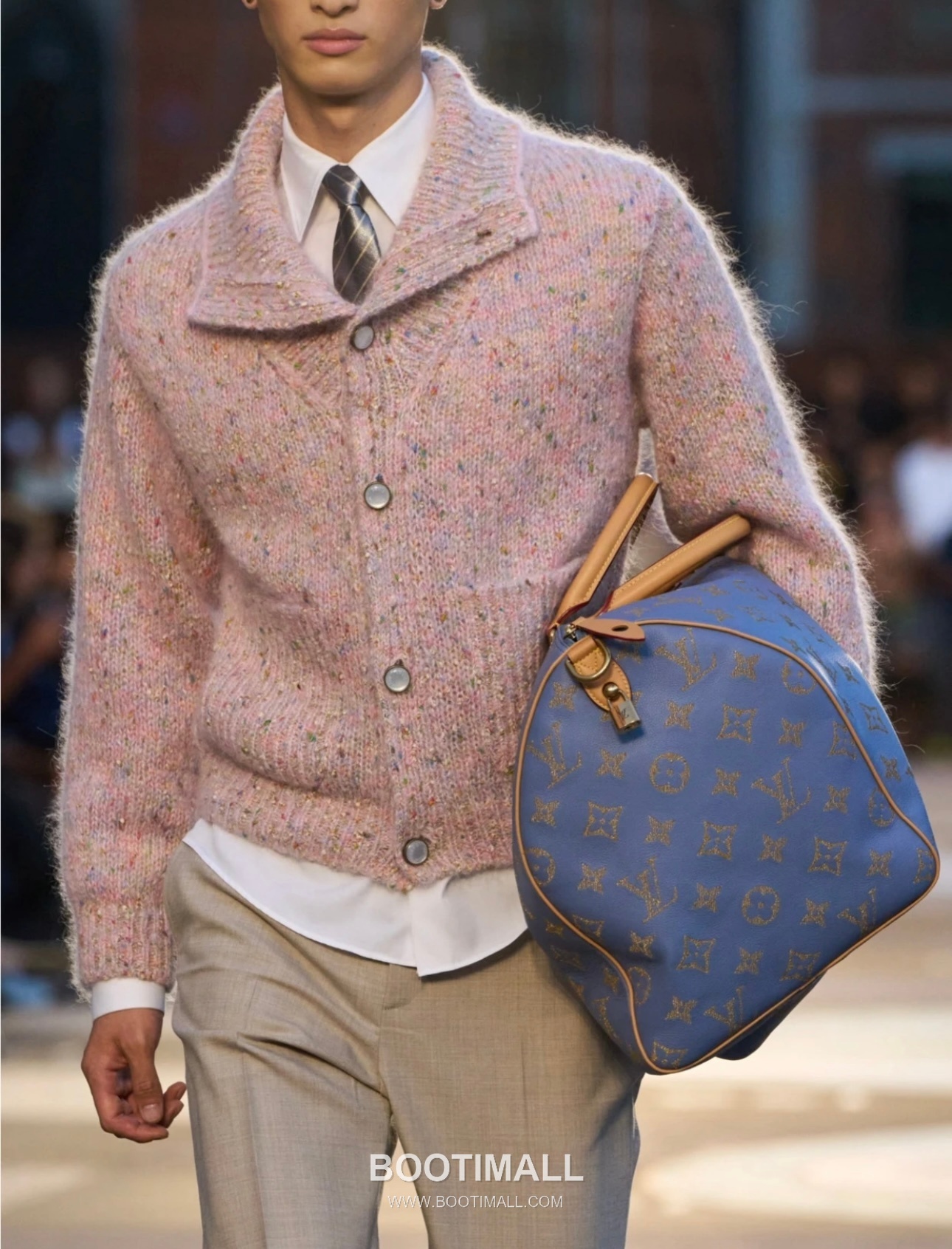 Louis Vuitton 2026FW Multicolor Yarn Cotton Blend Knit Cardigan with Button Detail 루이비통 2026FW 멀티컬러 원사 코튼 혼방 니트 가디건 버튼 디테일 3