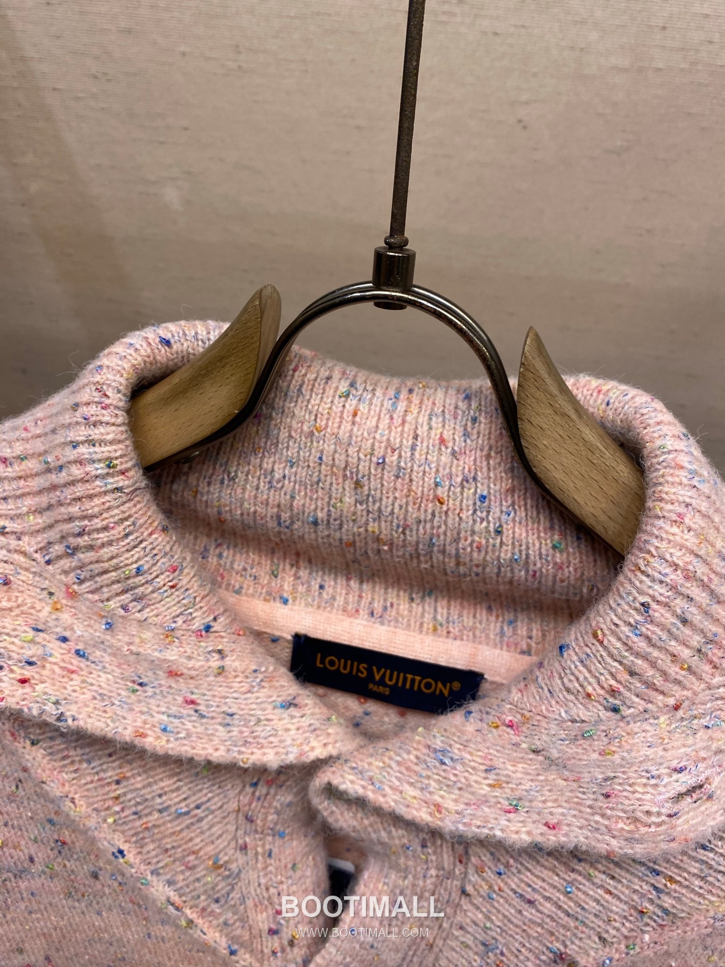 Louis Vuitton 2026FW Multicolor Yarn Cotton Blend Knit Cardigan with Button Detail 루이비통 2026FW 멀티컬러 원사 코튼 혼방 니트 가디건 버튼 디테일 11