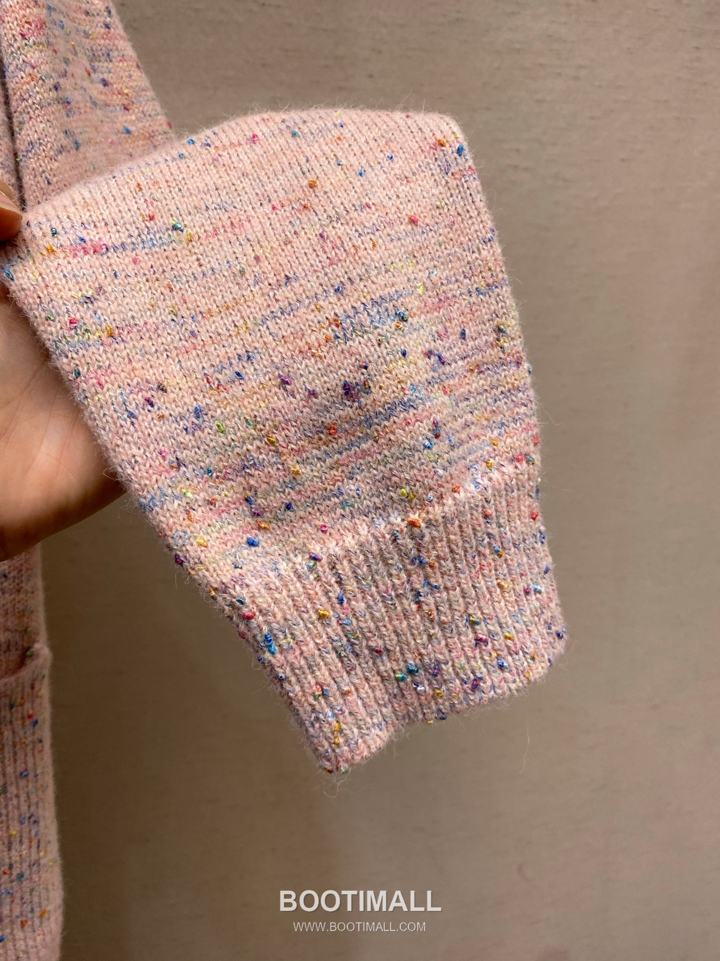 Louis Vuitton 2026FW Multicolor Yarn Cotton Blend Knit Cardigan with Button Detail 루이비통 2026FW 멀티컬러 원사 코튼 혼방 니트 가디건 버튼 디테일 14