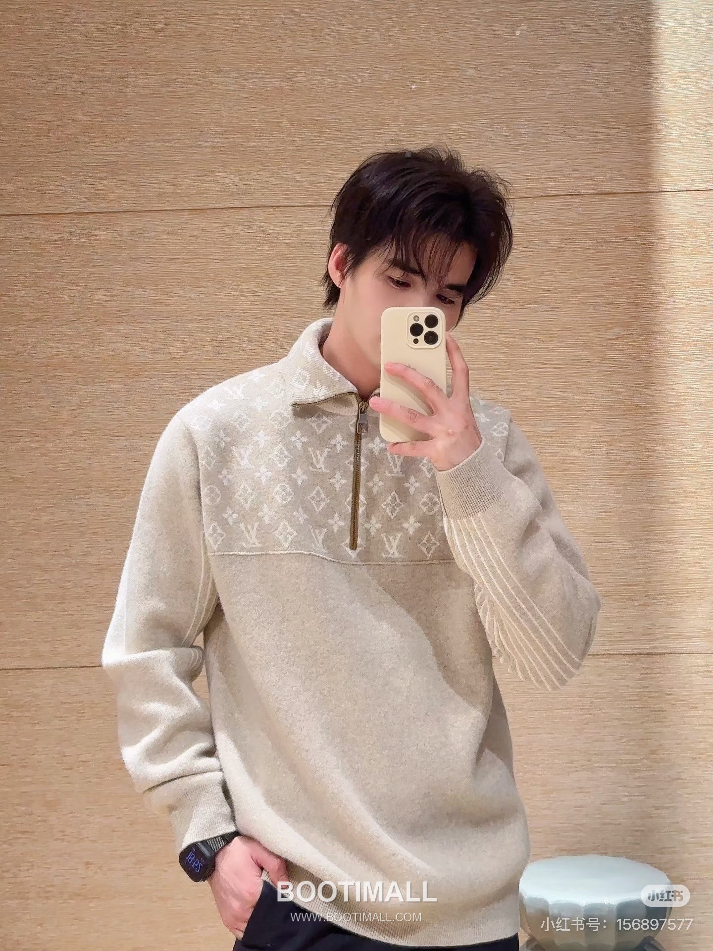 Louis Vuitton 2026FW Monogram Jacquard Wool Blend Half Zip Knit Sweater 루이비통 2026FW 모노그램 자카드 울 혼방 하프집 니트 스웨터 2