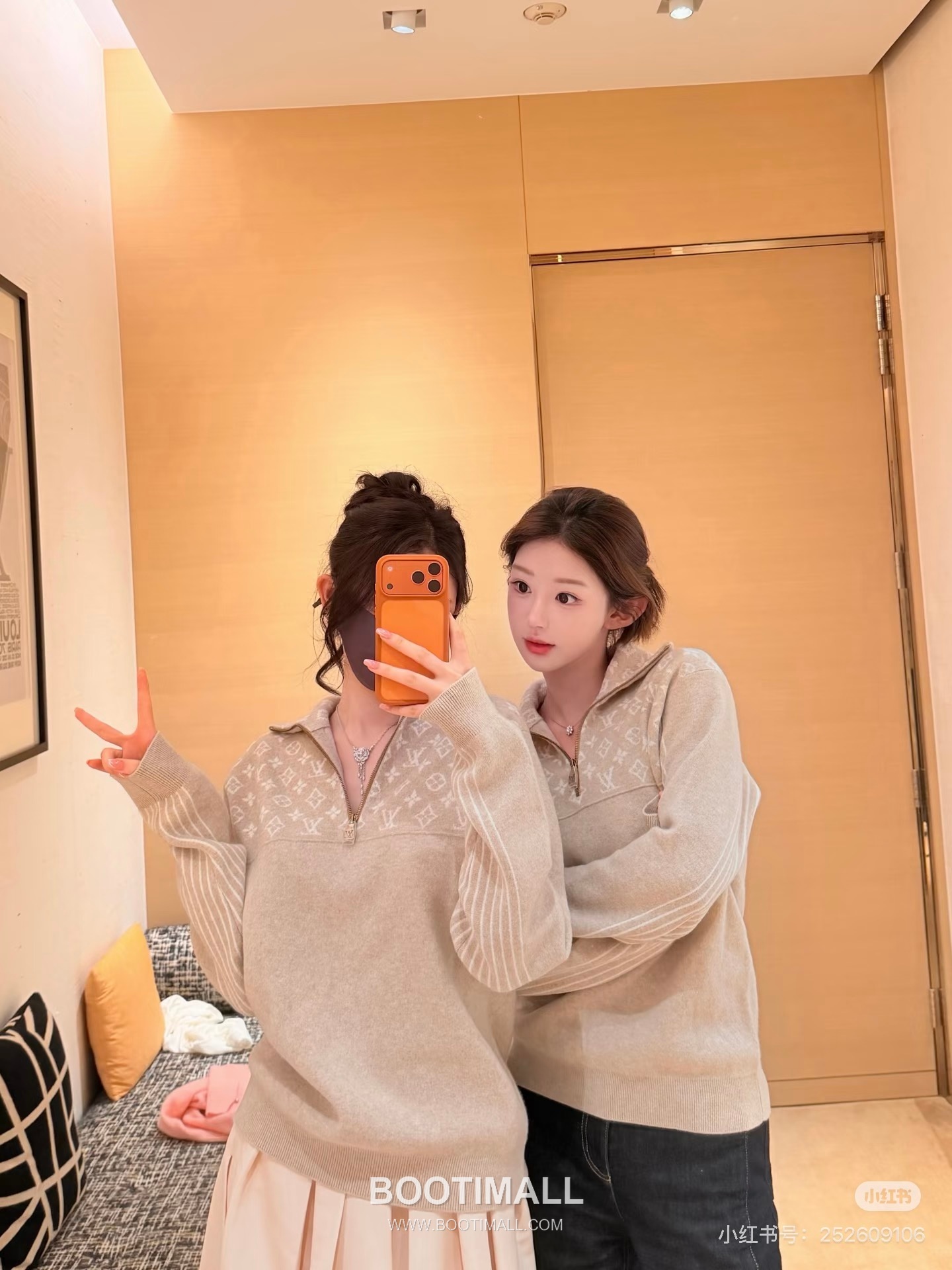 Louis Vuitton 2026FW Monogram Jacquard Wool Blend Half Zip Knit Sweater 루이비통 2026FW 모노그램 자카드 울 혼방 하프집 니트 스웨터 5