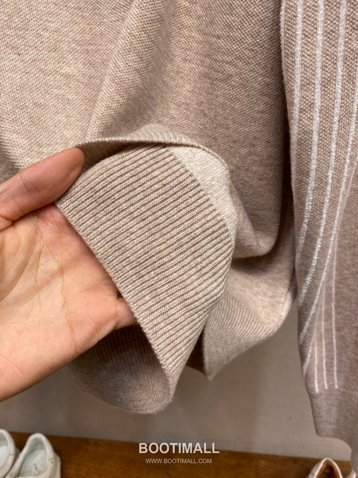 Louis Vuitton 2026FW Monogram Jacquard Wool Blend Half Zip Knit Sweater 루이비통 2026FW 모노그램 자카드 울 혼방 하프집 니트 스웨터 15