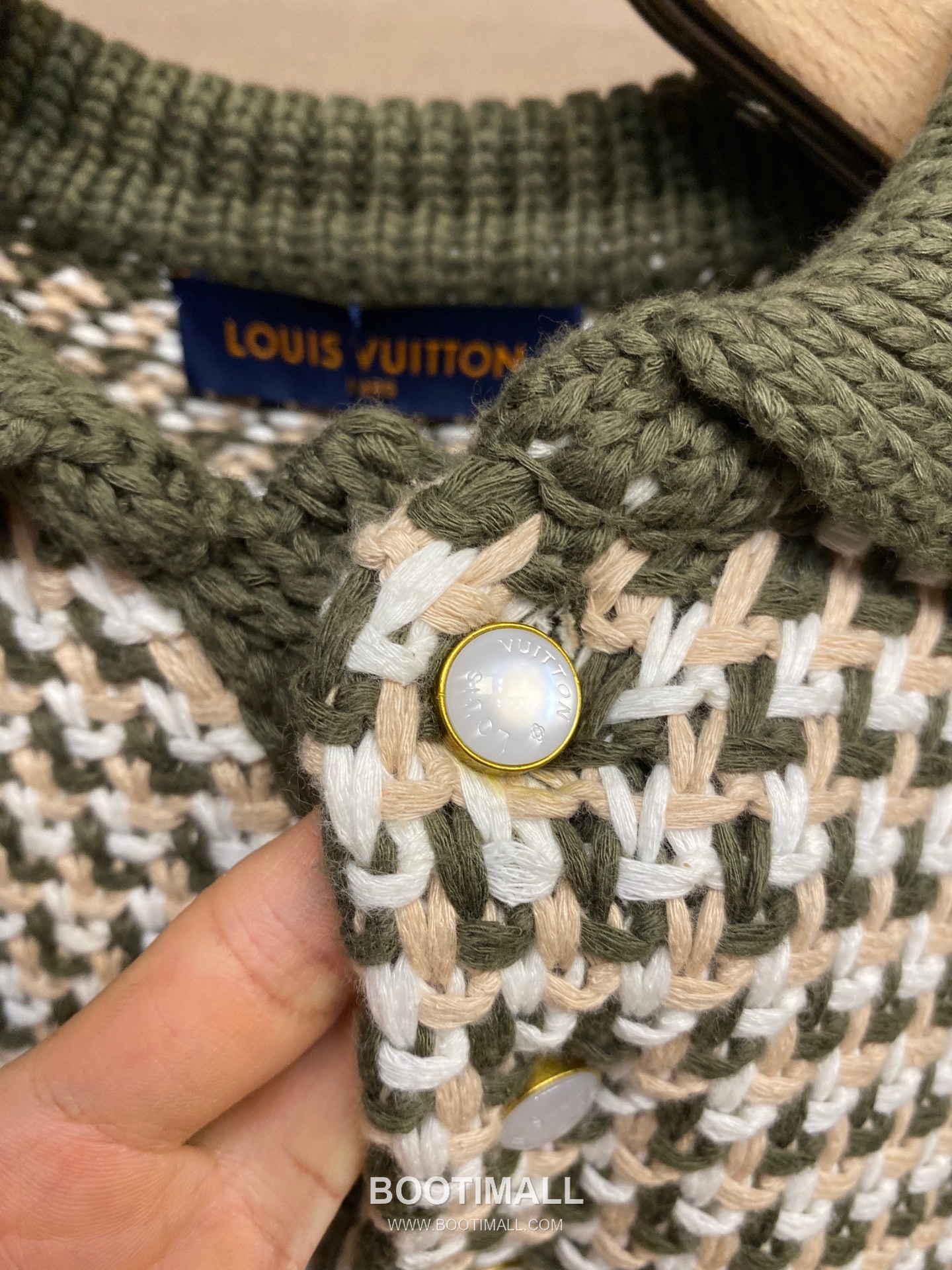 Louis Vuitton 2025SS Colorblock Jacquard Cotton Knit Polo Shirt 루이비통 2025SS 컬러블록 자카드 코튼 니트 폴로 셔츠 10