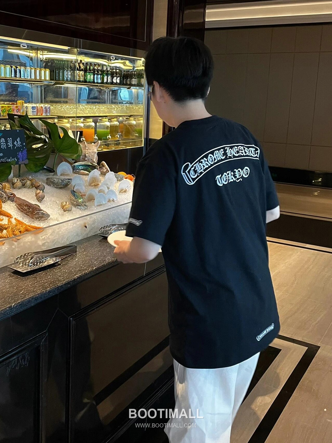 Chrome Hearts 2026SS Letter Print Cotton Jersey T-Shirt with Logo Detail 크롬하츠 2026SS 레터 프린트 코튼 저지 반팔 티셔츠 로고 디테일 5