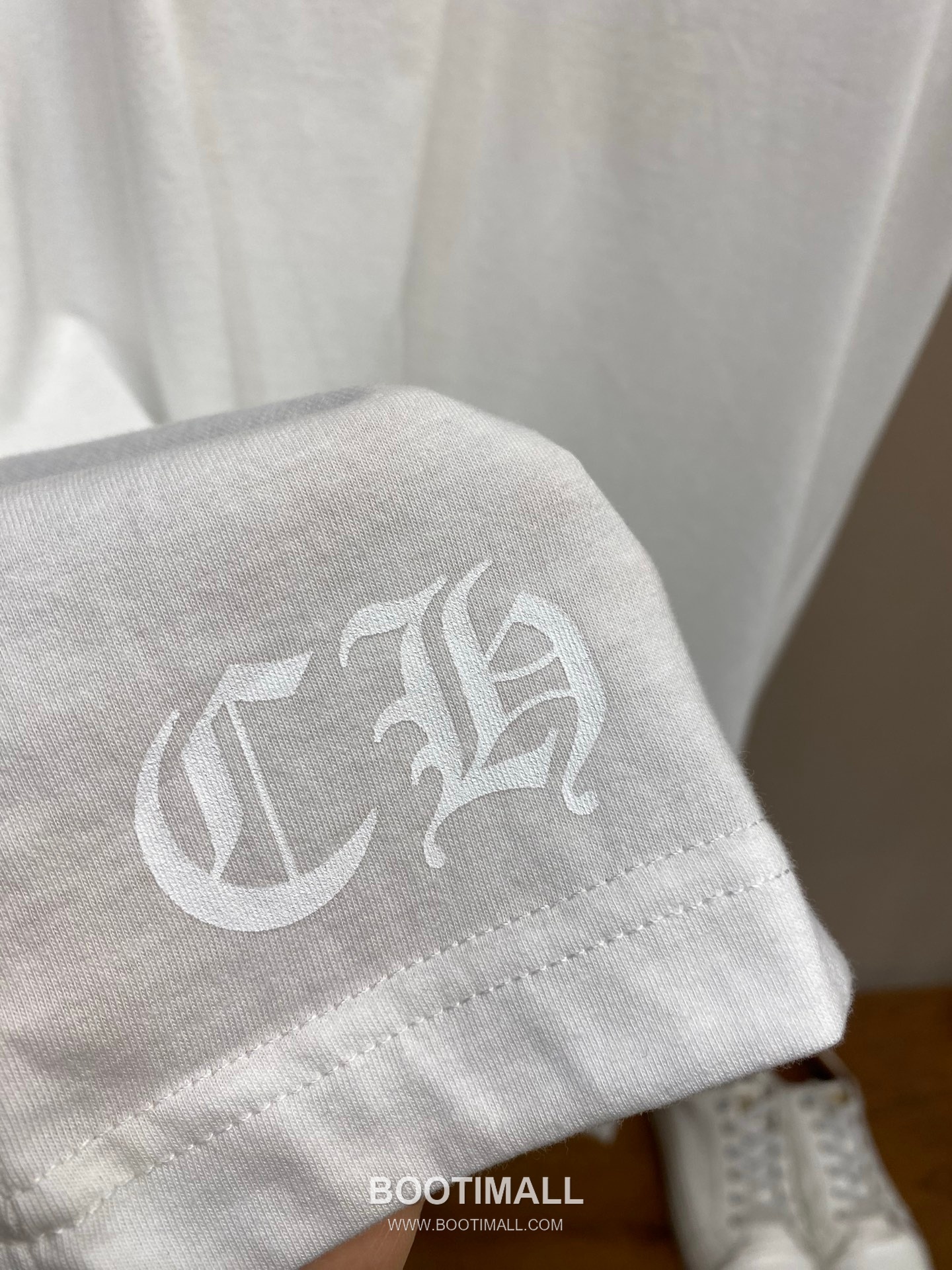 Chrome Hearts 2026SS Letter Logo Print Cotton T-Shirt 크롬하츠 2026SS 레터 로고 프린트 코튼 반팔 티셔츠 16