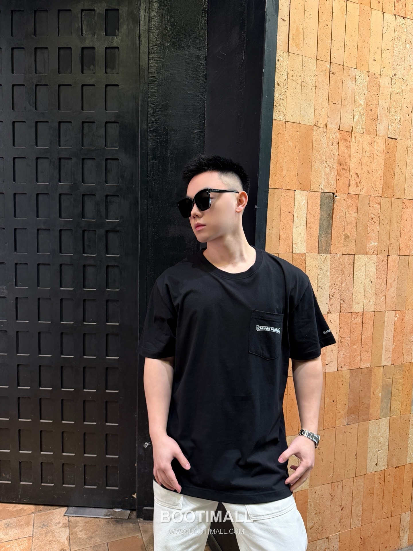 Chrome Hearts 2025SS Japan Exclusive Print Cotton T-Shirt with Logo Detail 크롬하츠 2025SS 일본 한정 프린트 코튼 반팔 티셔츠 로고 디테일 1